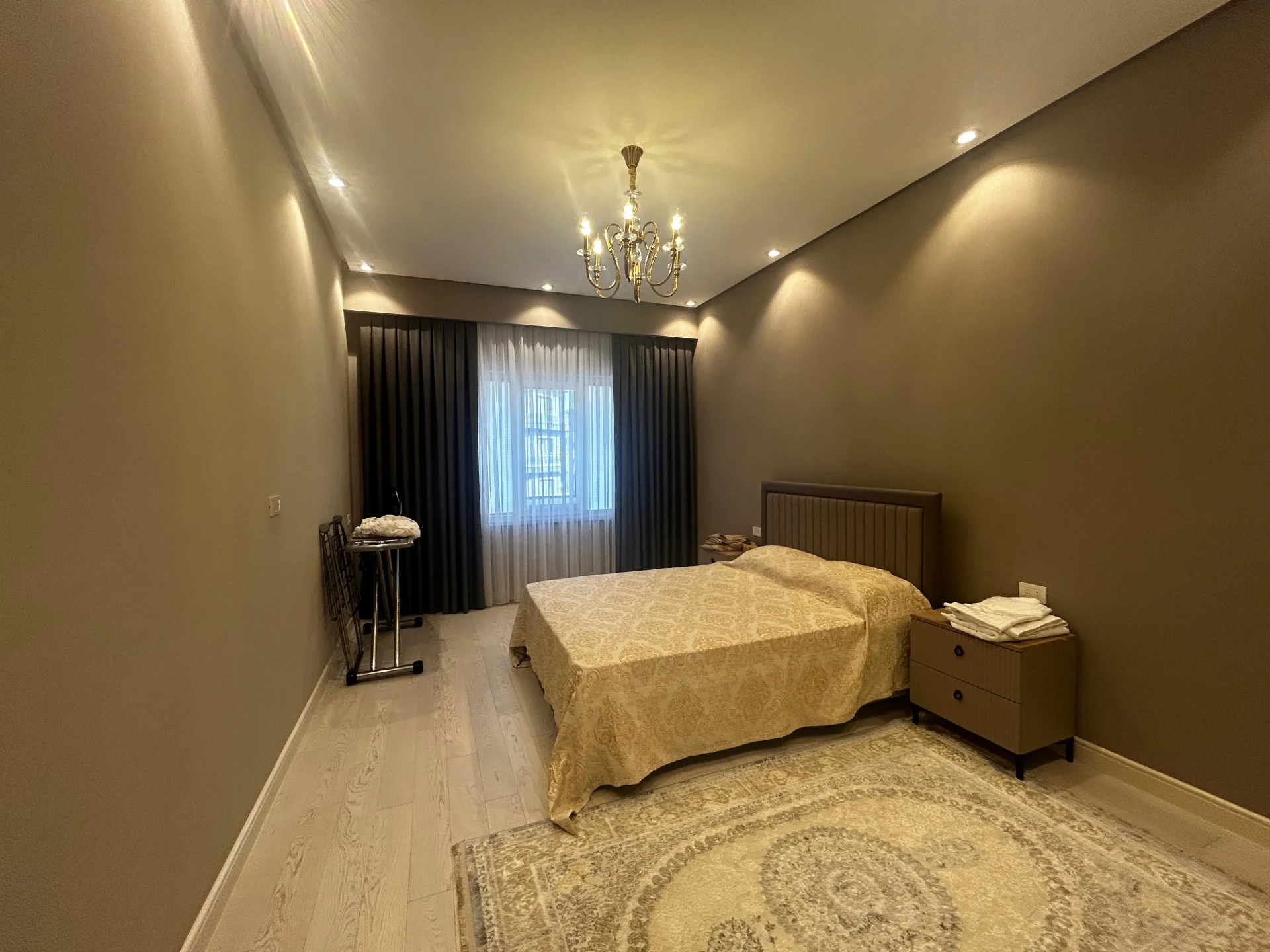 Kirayə 3 otaqlı Mənzil 110 m² Xətai r.