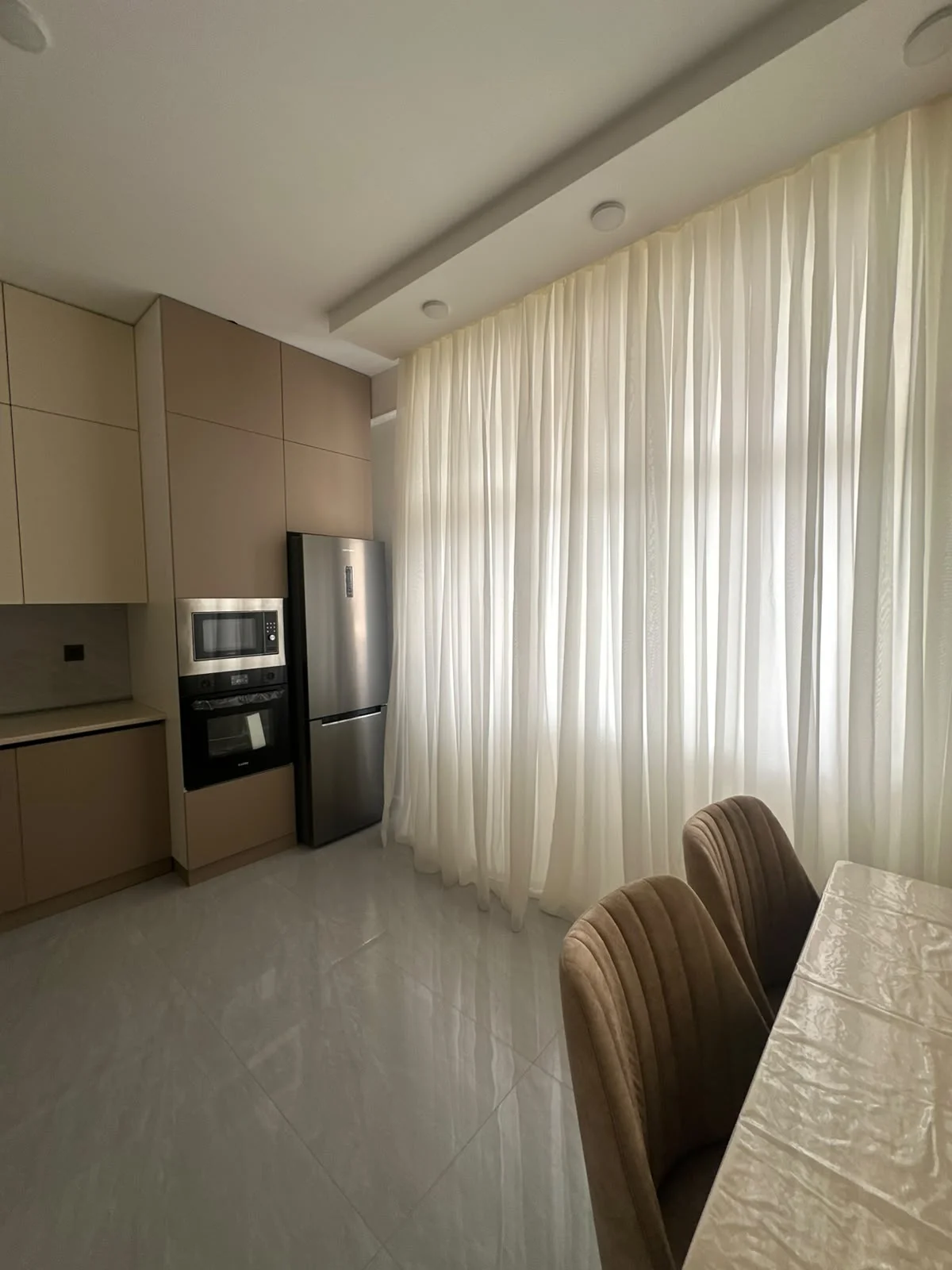 Kirayə 2 otaqlı Mənzil 112 m² Binəqədi r.