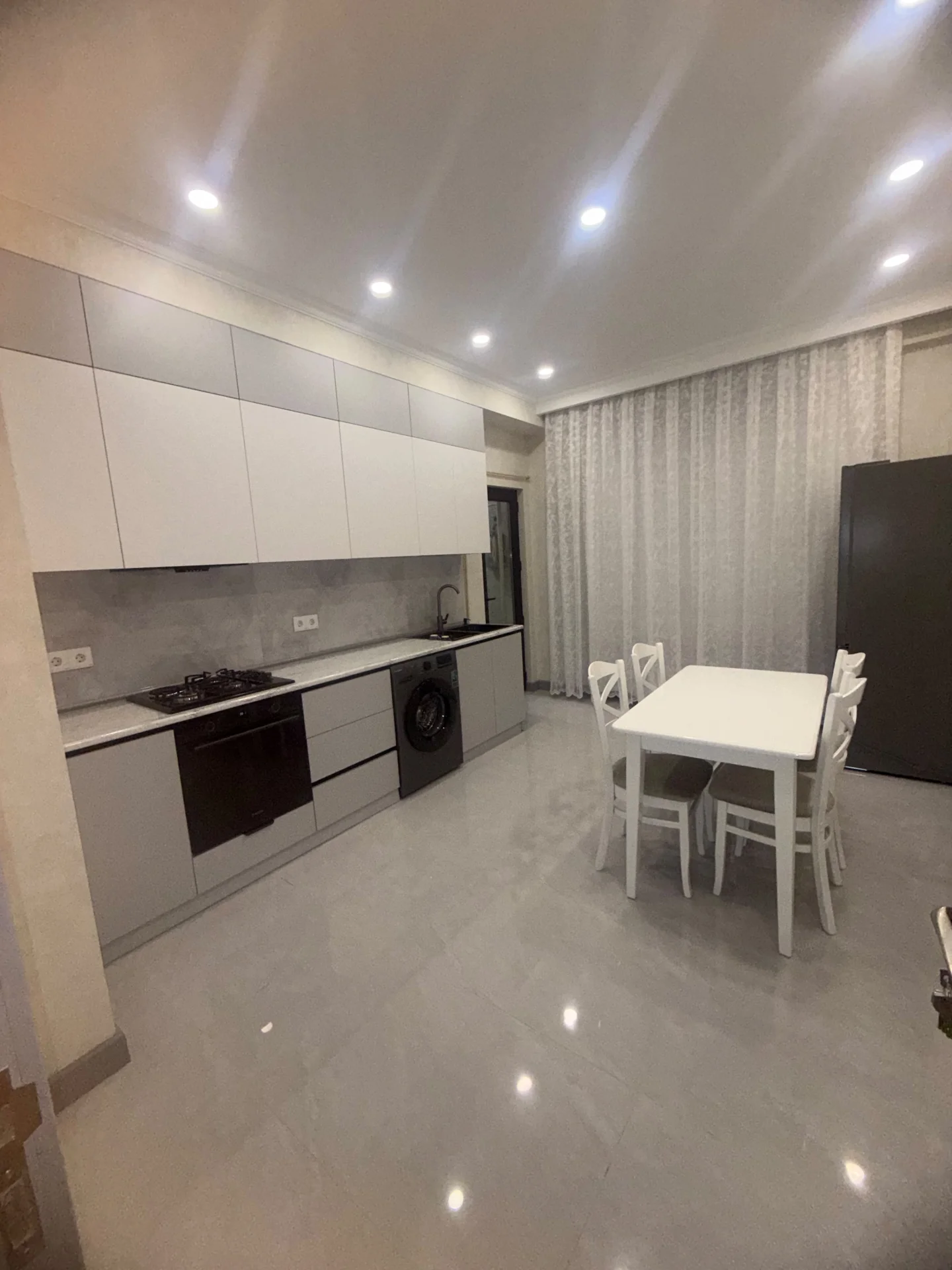 Kirayə 2 otaqlı Mənzil 70 m² Binəqədi r.