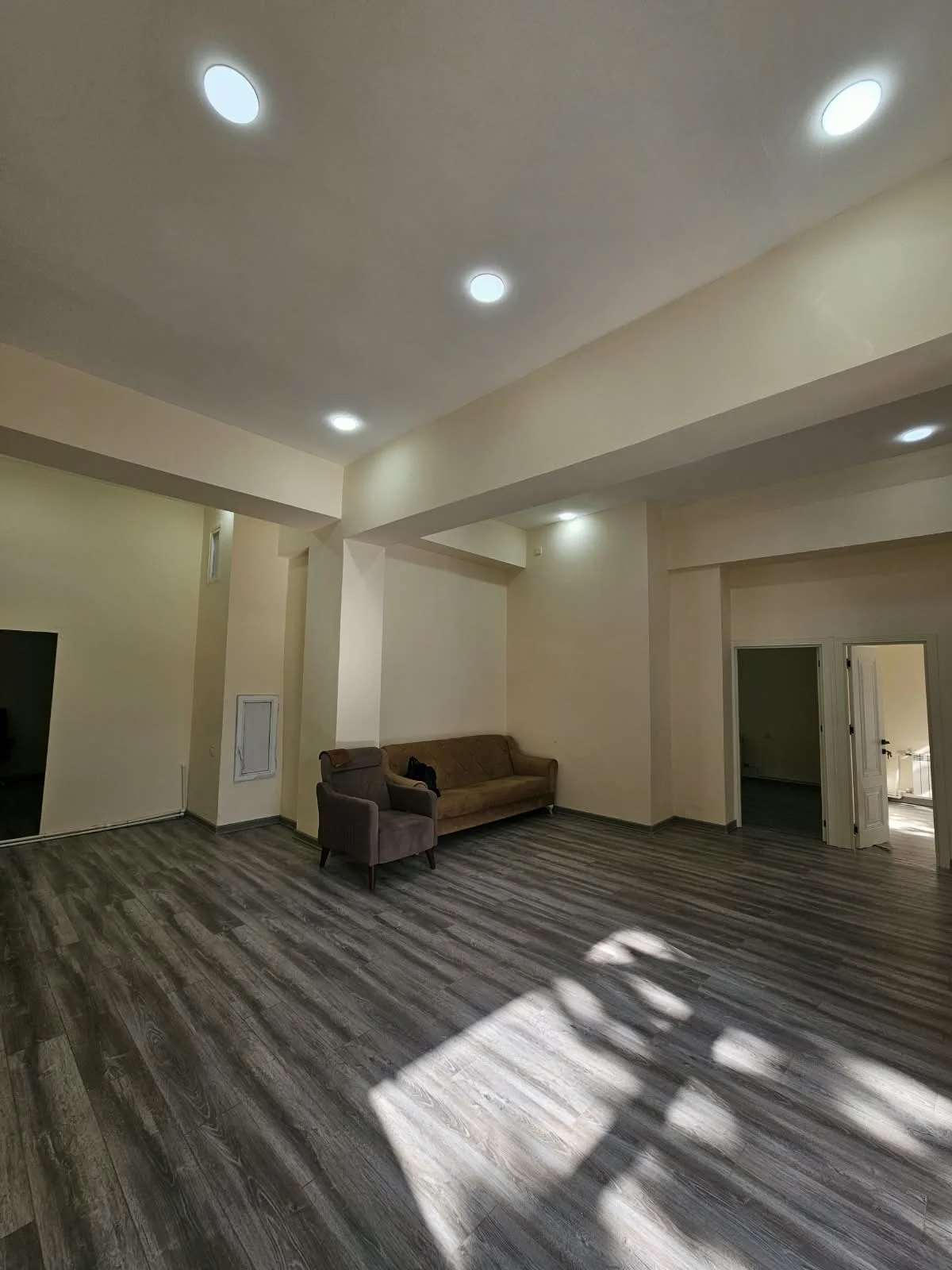 Kirayə Obyekt 110 m² Binəqədi r.