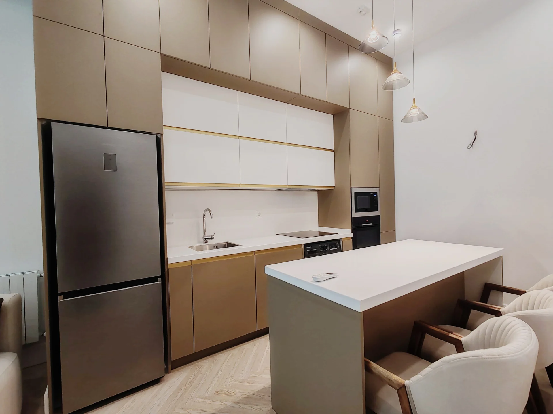 Kirayə 2 otaqlı Mənzil 60 m² Xətai r.