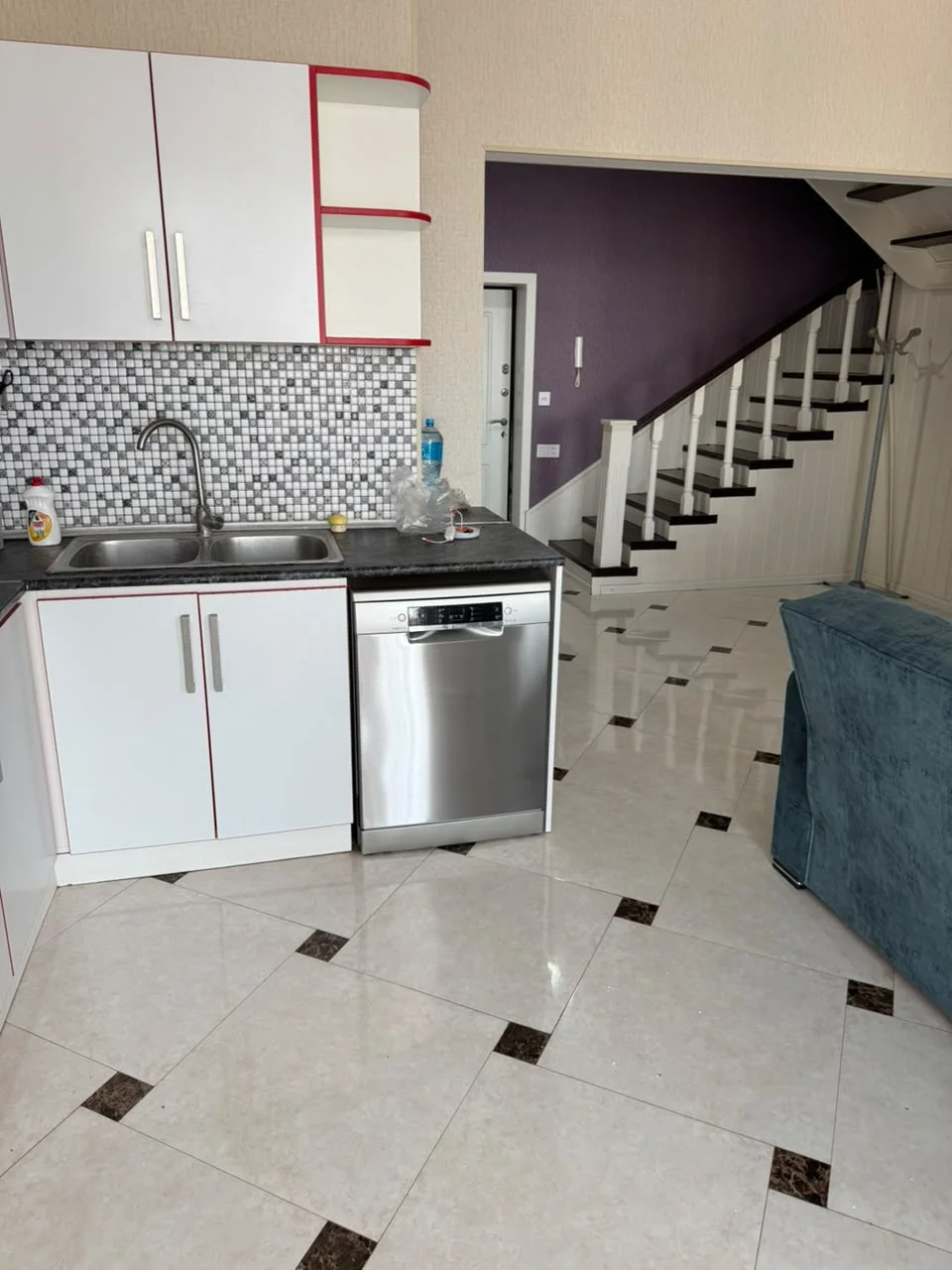 Kirayə 3 otaqlı Mənzil 120 m² Nəsimi r.