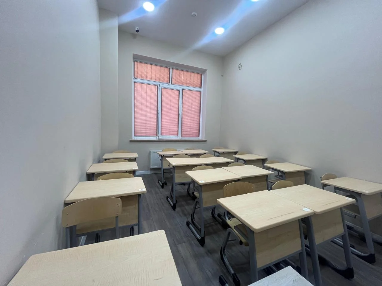 İcarəyə verilir obyekt 265 m²