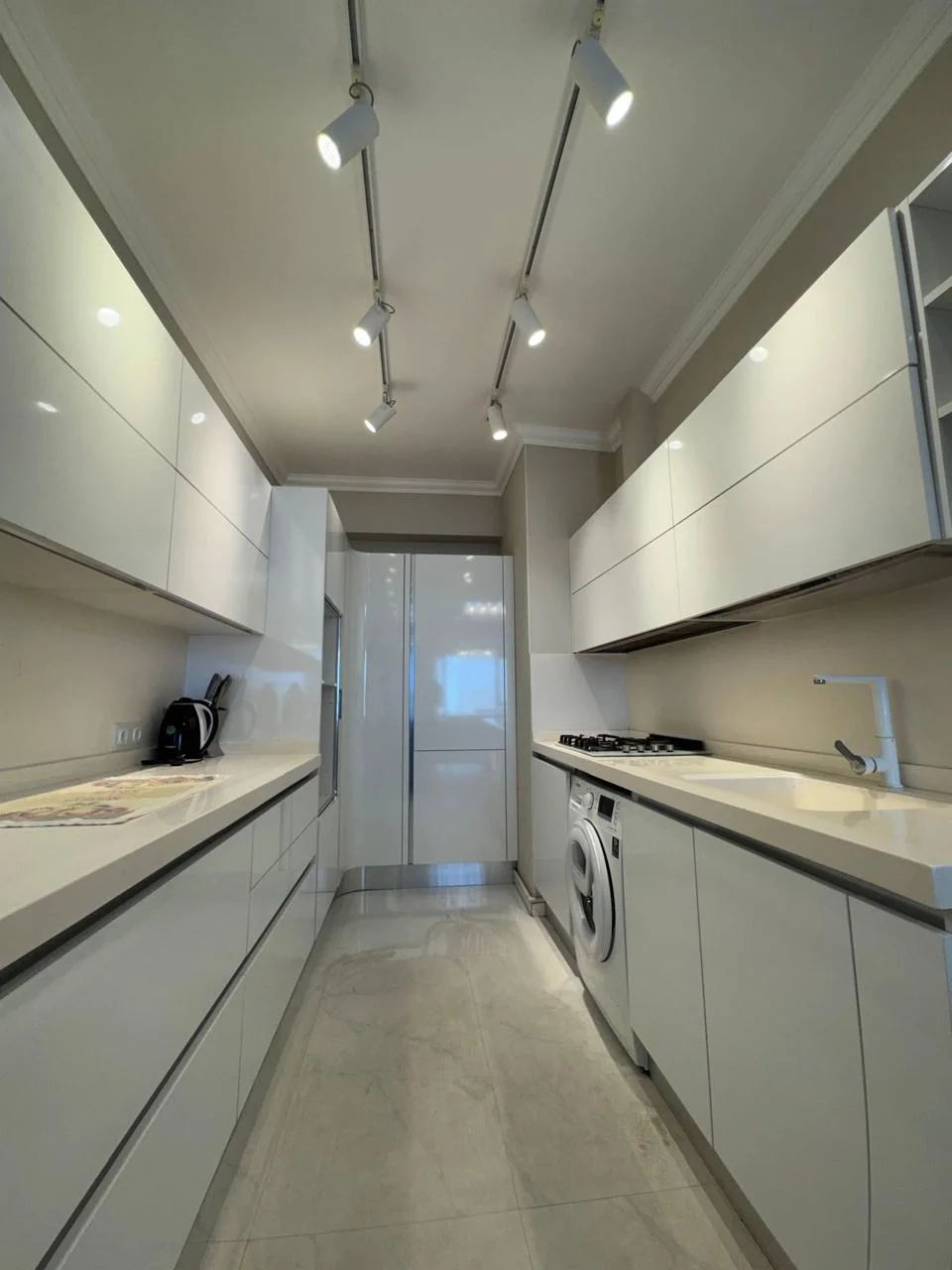 Kirayə 3 otaqlı Mənzil 119 m² Nəsimi r.