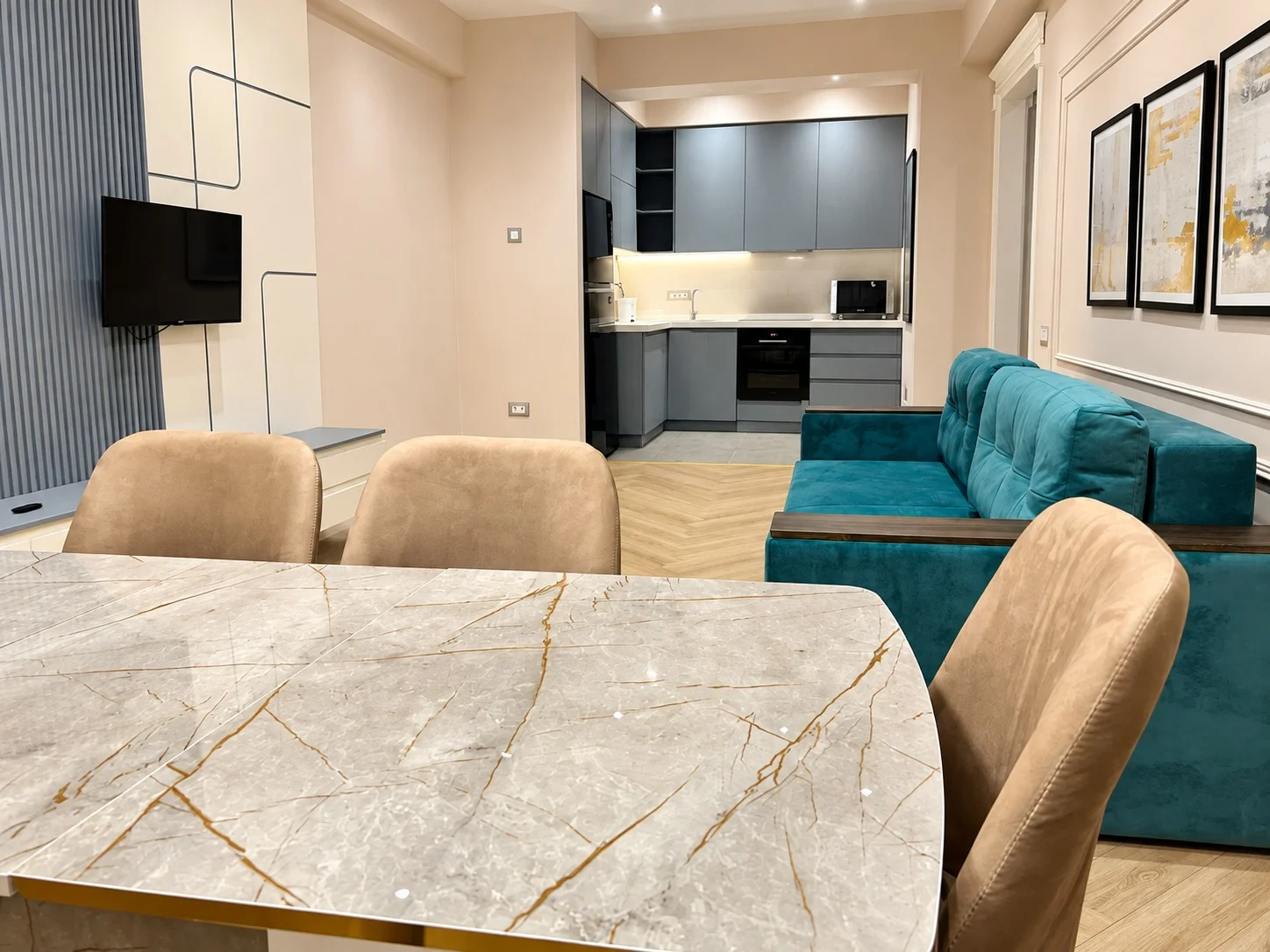 Kirayə 2 otaqlı Mənzil 70 m² Xətai r. Ağ şəhər q. – şəkil 2