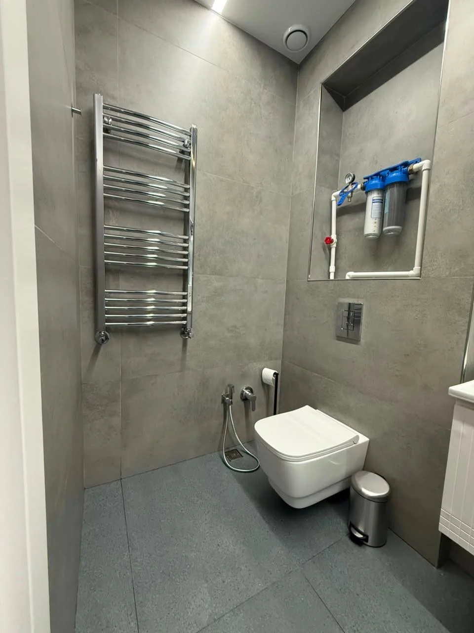 Kirayə 2 otaqlı Mənzil 75 m² Xətai r.