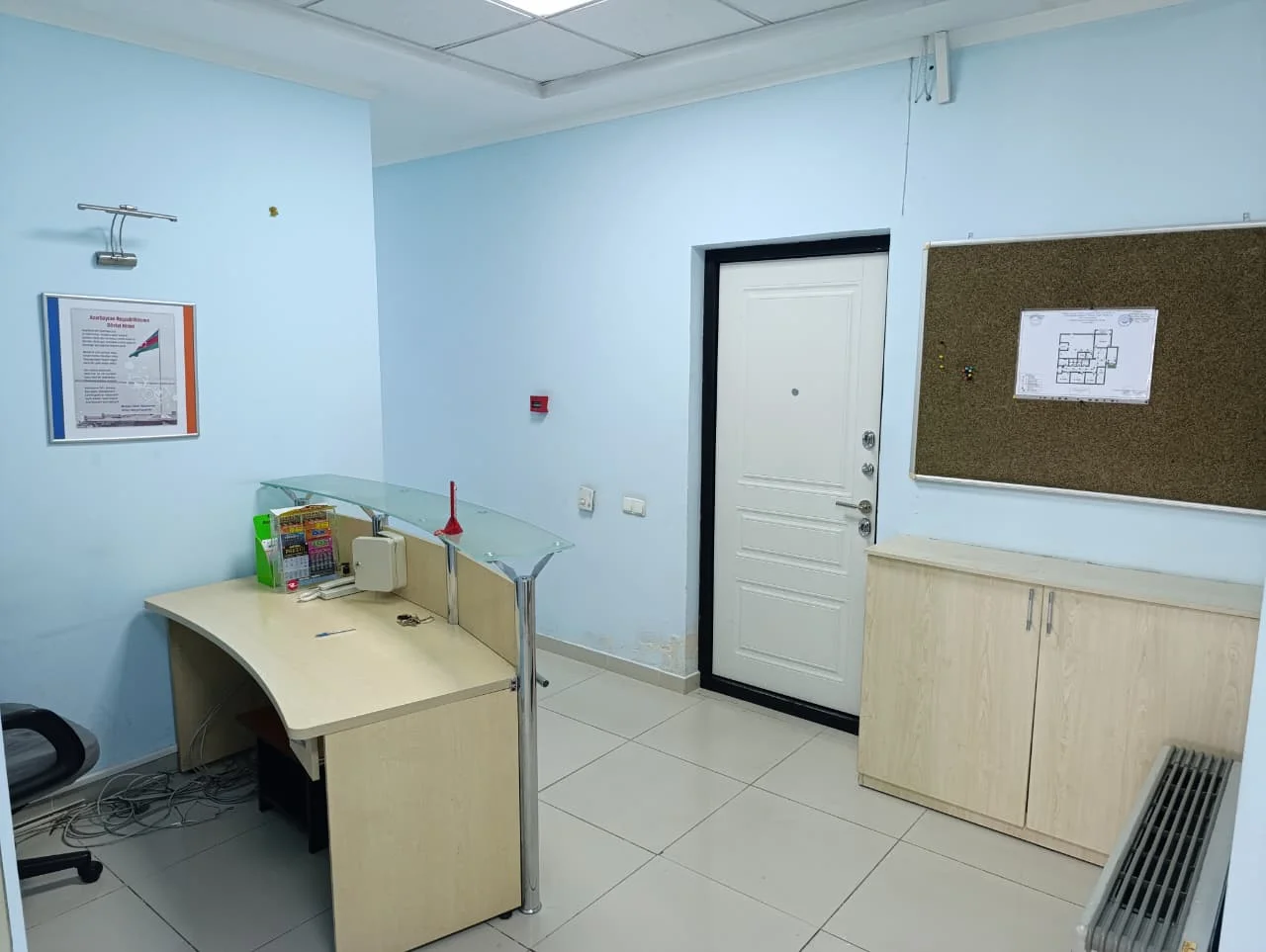 İcarəyə verilir 7 otaqlı ofis 301 m