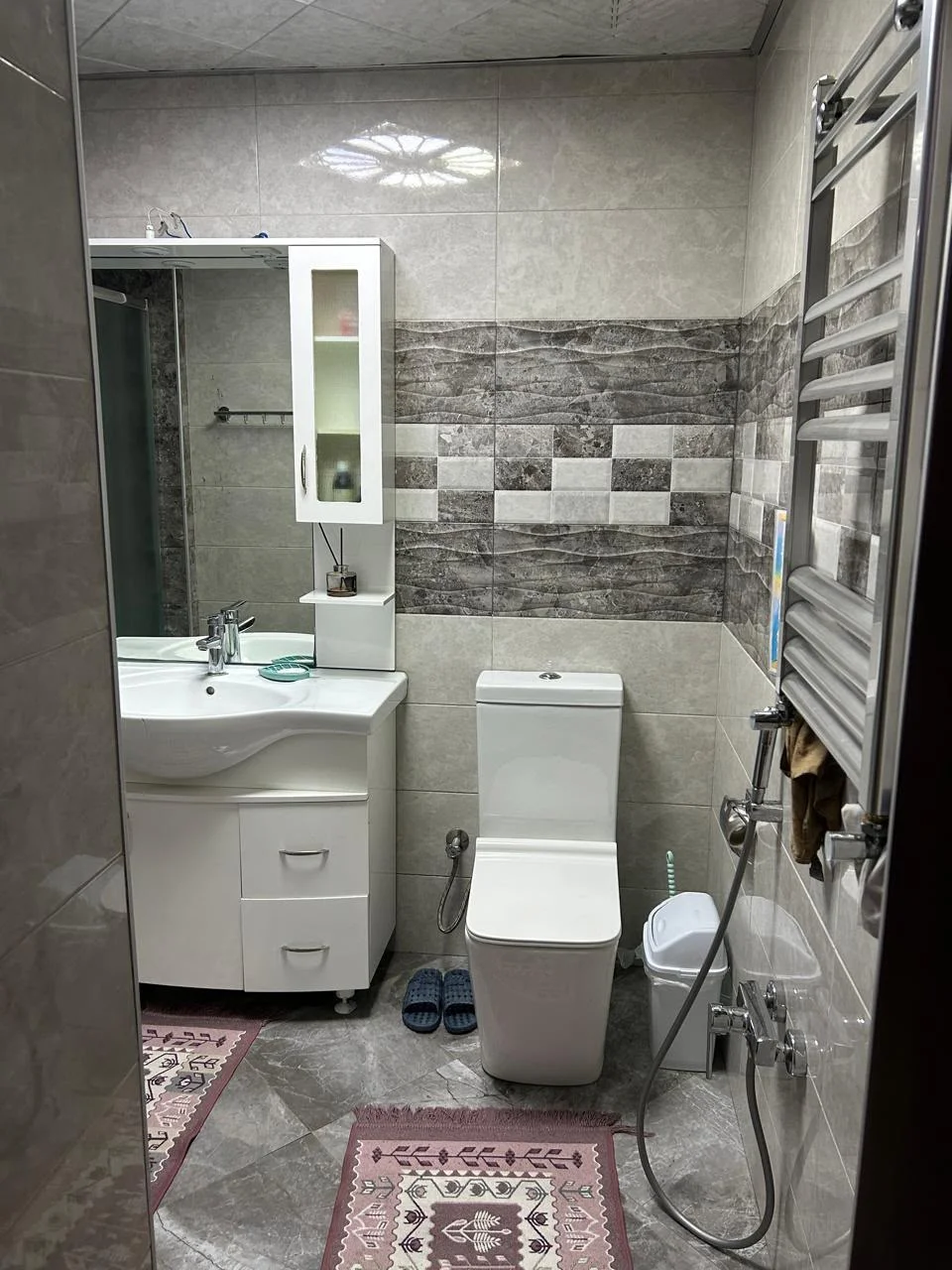 Kirayə 3 otaqlı Mənzil 130 m² Nəsimi r. 1-ci mikrorayon q. 20 Yanvar m. – şəkil 18