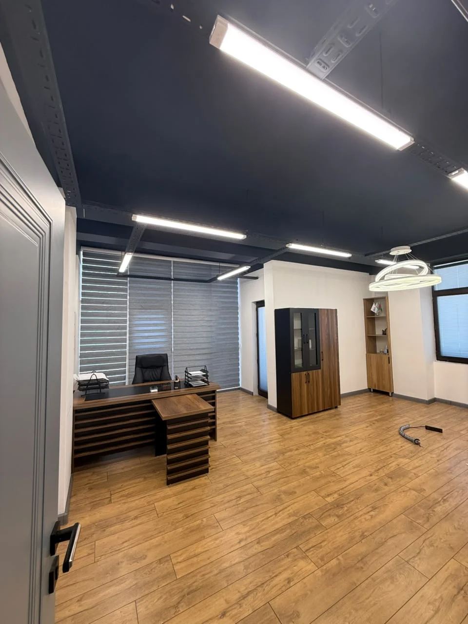 Kirayə 13 otaqlı Ofis 530 m² Nəsimi r. 28 May m. – şəkil 13