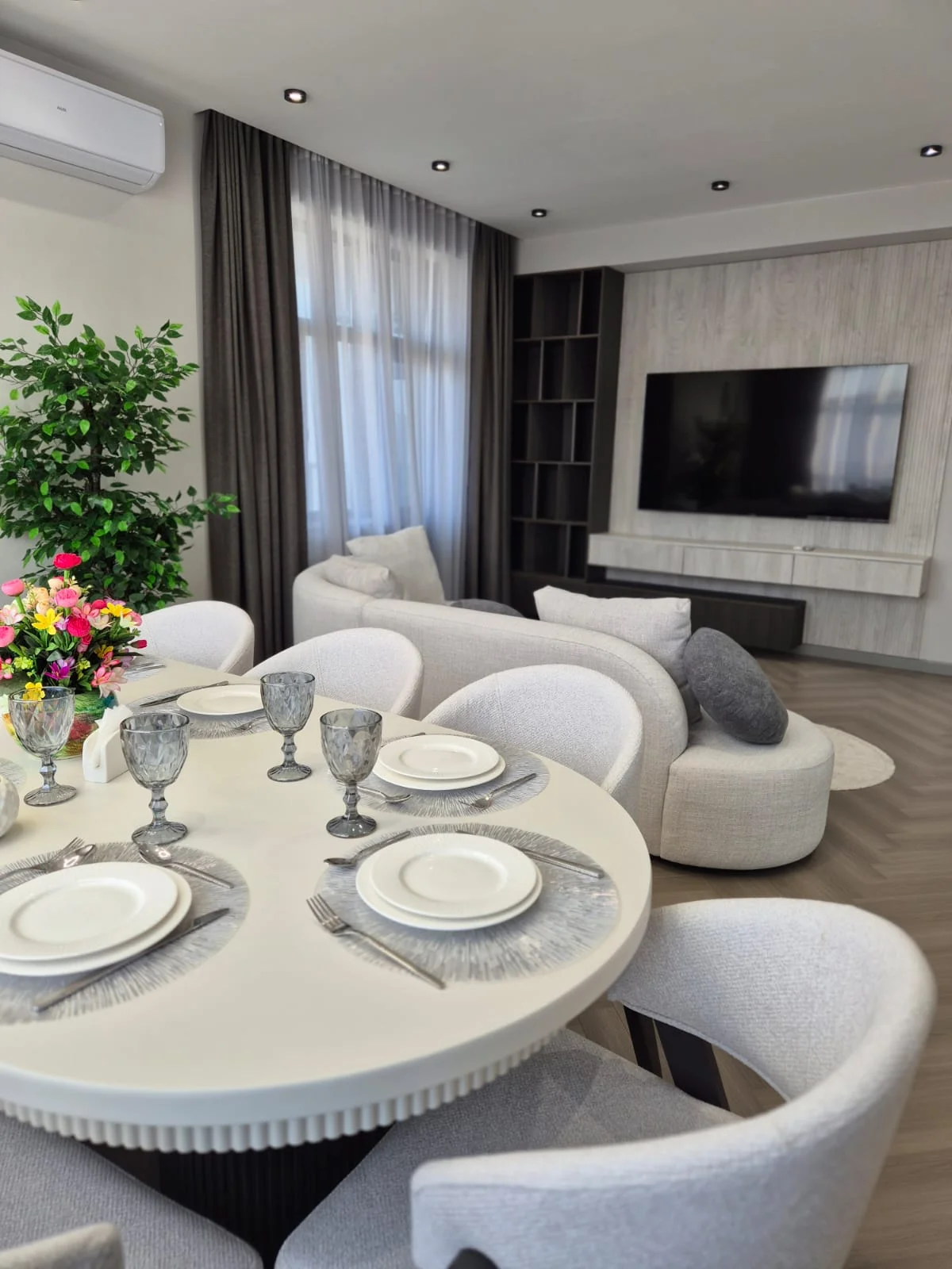 For rent 3-room Apartment 120 m² Nəsimi dist. 28 May metro – şəkil 3