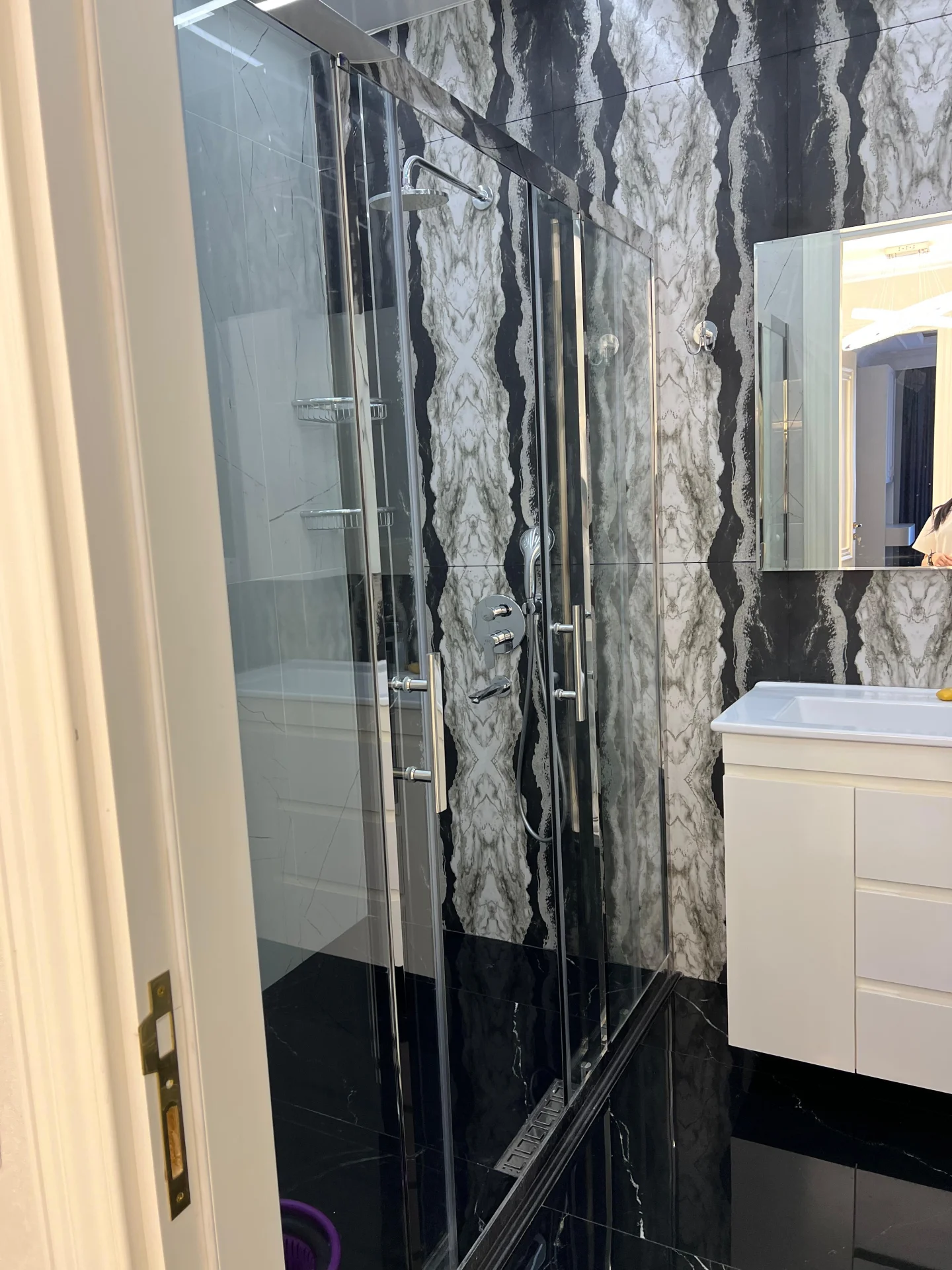 Kirayə 4 otaqlı Mənzil 178 m² Yasamal r. – şəkil 15