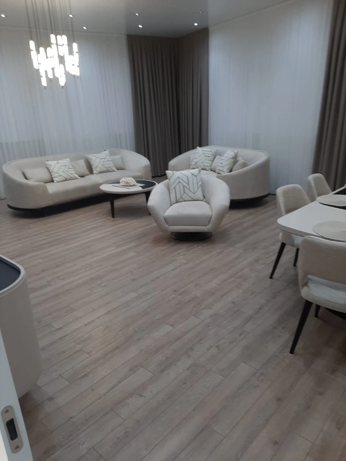 Kirayə 4 otaqlı Mənzil 200 m² Bakı – şəkil 9