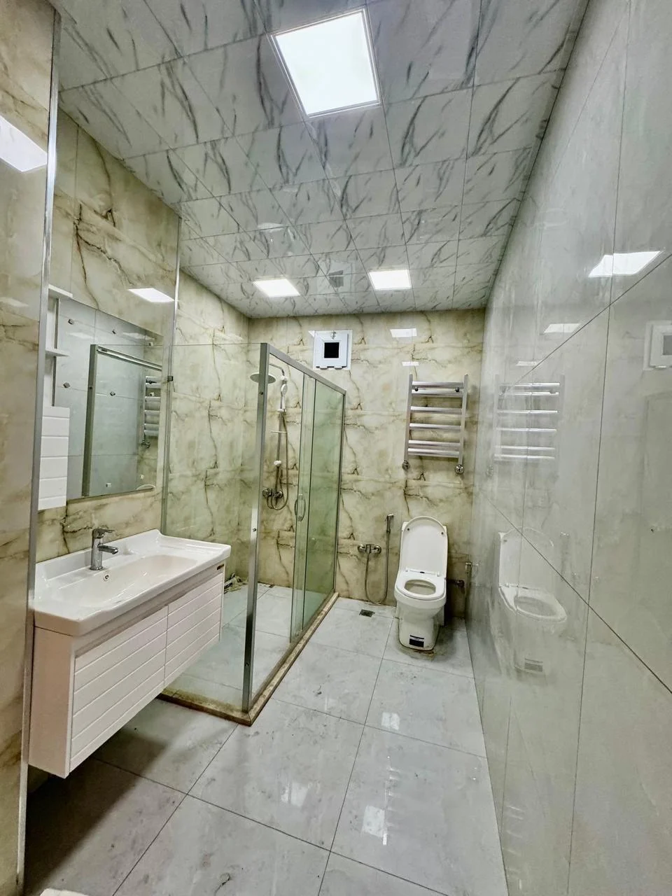 Kirayə 3 otaqlı Ofis 125 m² Yasamal r. İnşaatçılar m. – şəkil 10