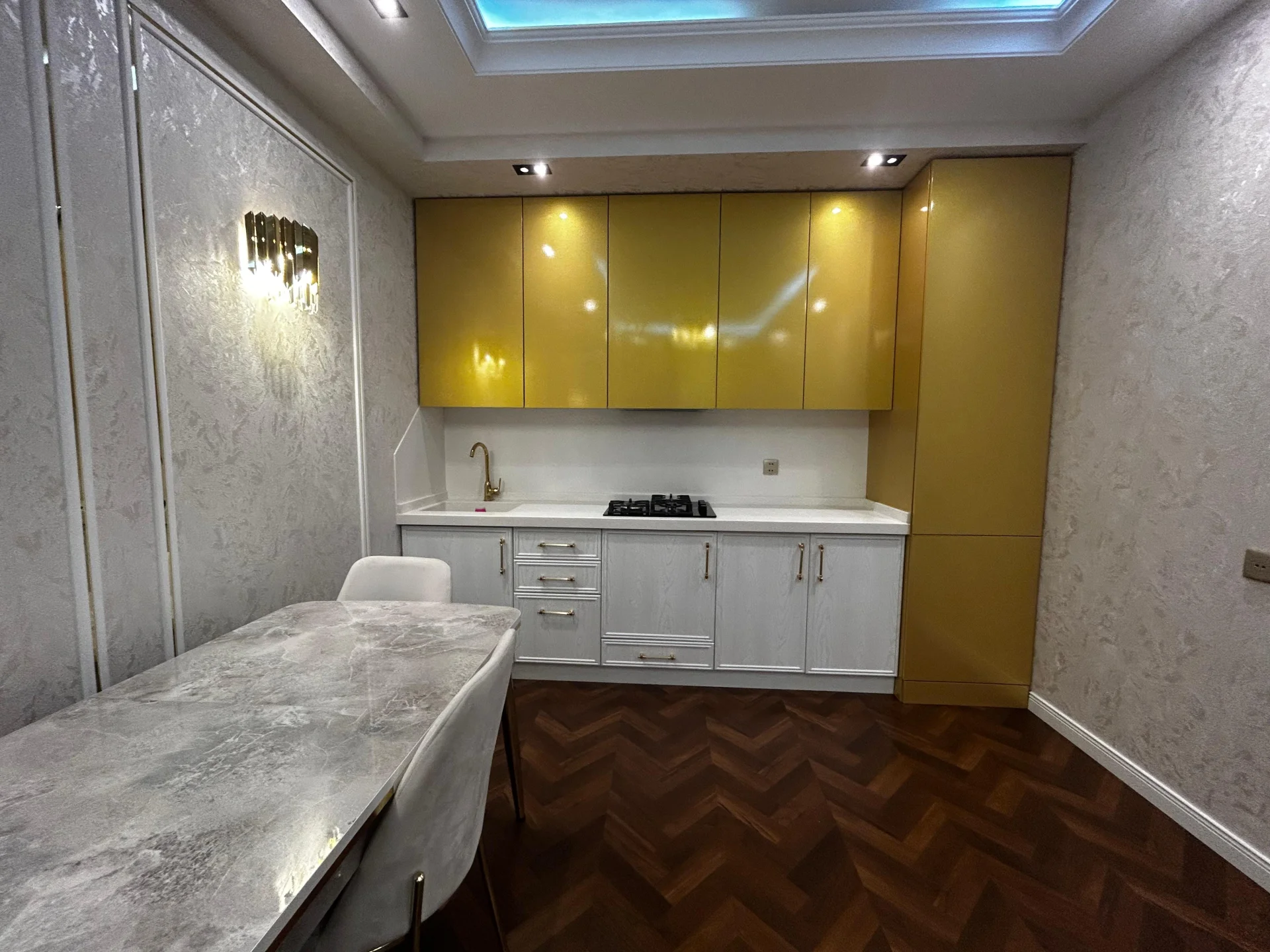 Kirayə 2 otaqlı Mənzil 55 m² Nəsimi r.
