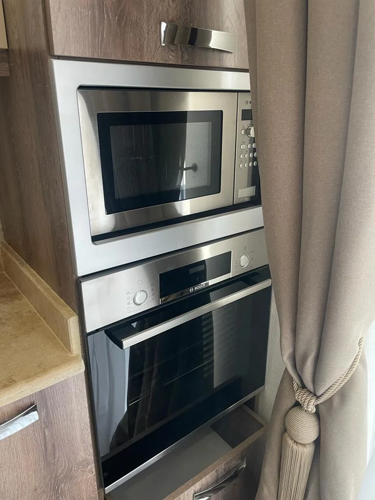 Kirayə 4 otaqlı Mənzil 184 m² Xətai r.
