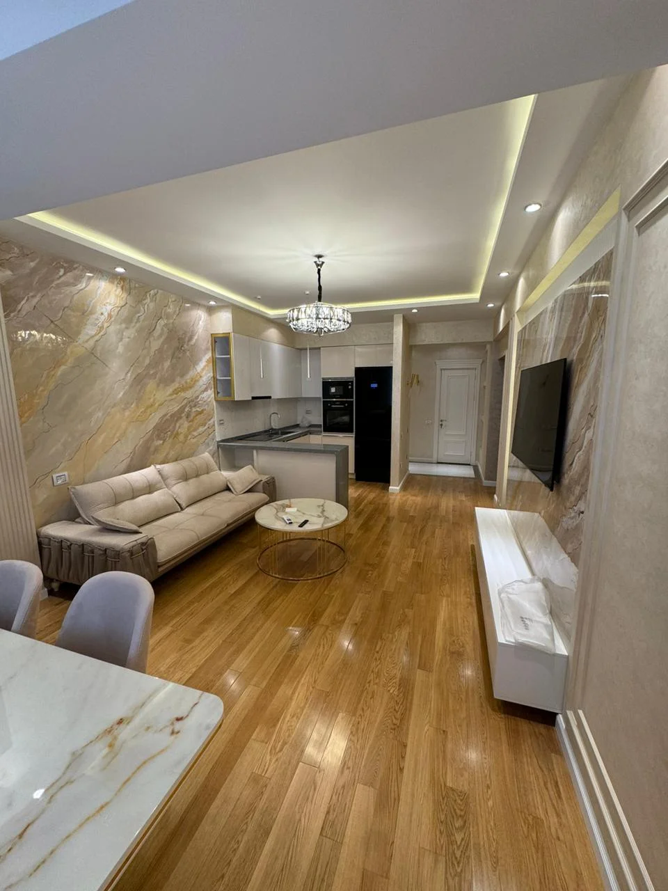 Kirayə 3 otaqlı Mənzil 110 m² Nərimanov r.