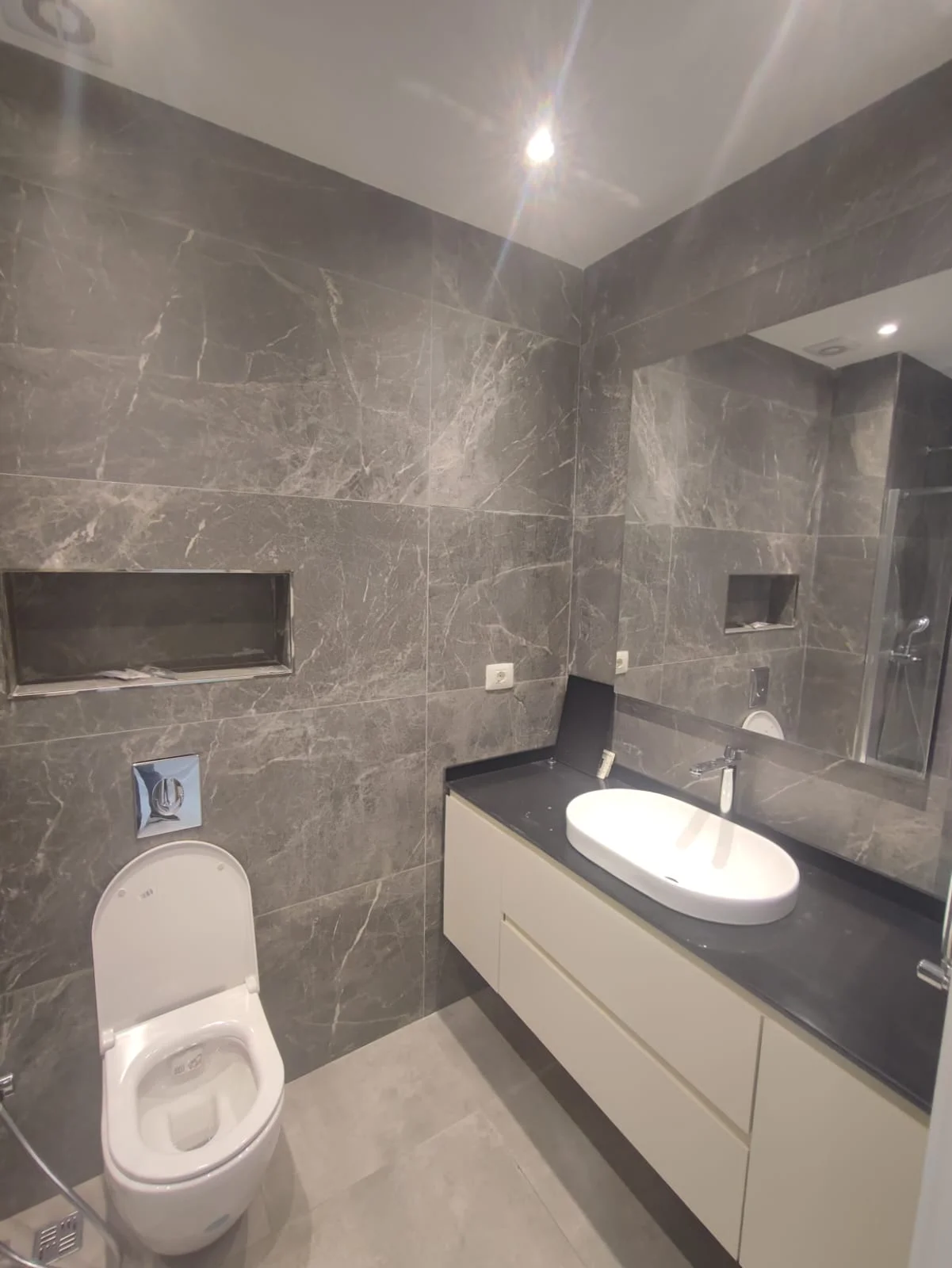 Kirayə 4 otaqlı Mənzil 129 m² Nərimanov r.