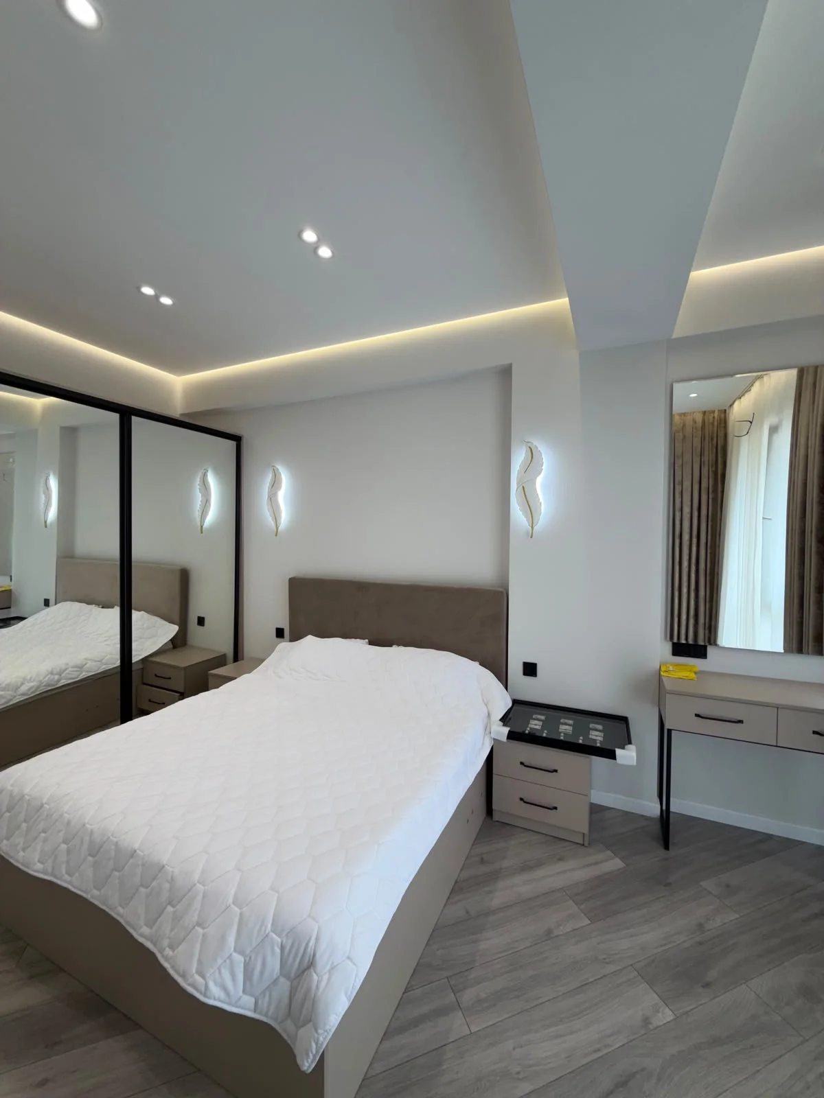 Kirayə 2 otaqlı Mənzil 80 m² Nizami r.