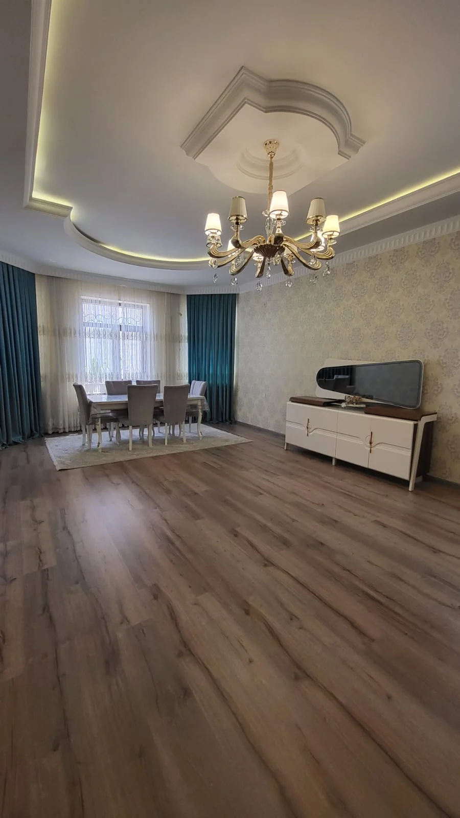 Kirayə 7 otaqlı Həyət evi / Bağ evi 260 m² Səbail r.