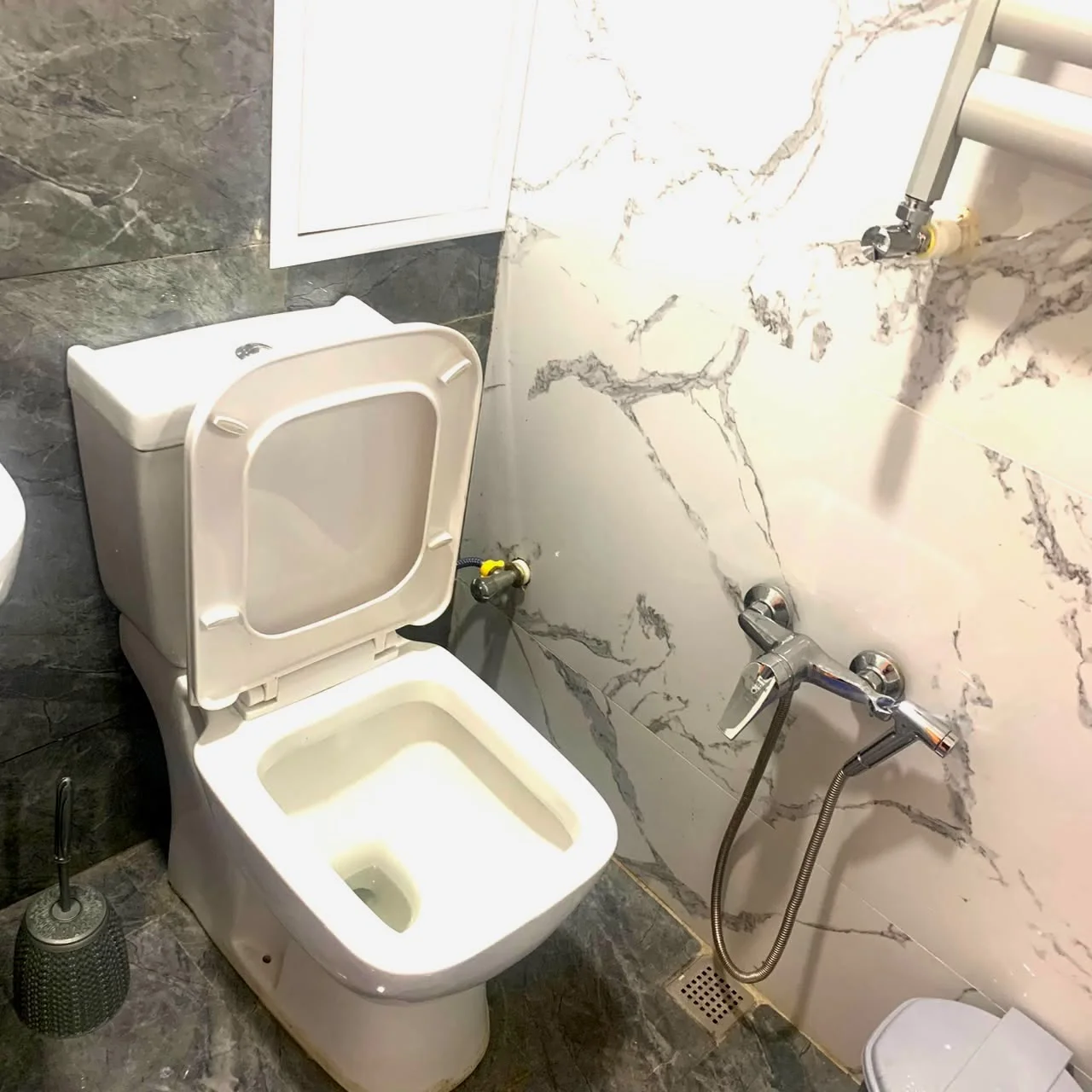 Kirayə 2 otaqlı Mənzil 80 m² Nizami r.