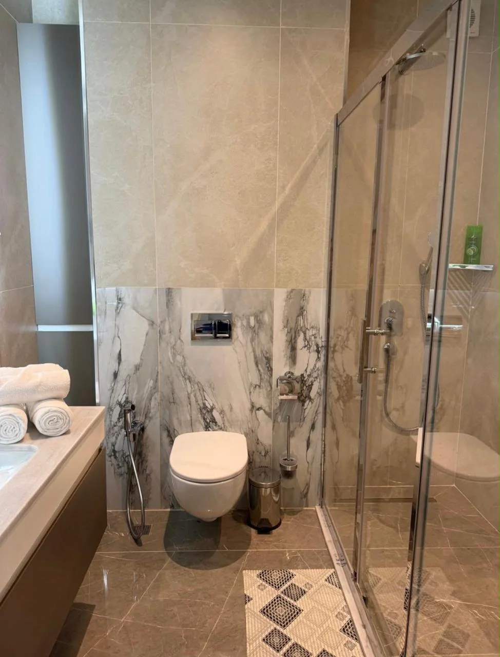 Kirayə 2 otaqlı Mənzil 96 m² Sabunçu r.