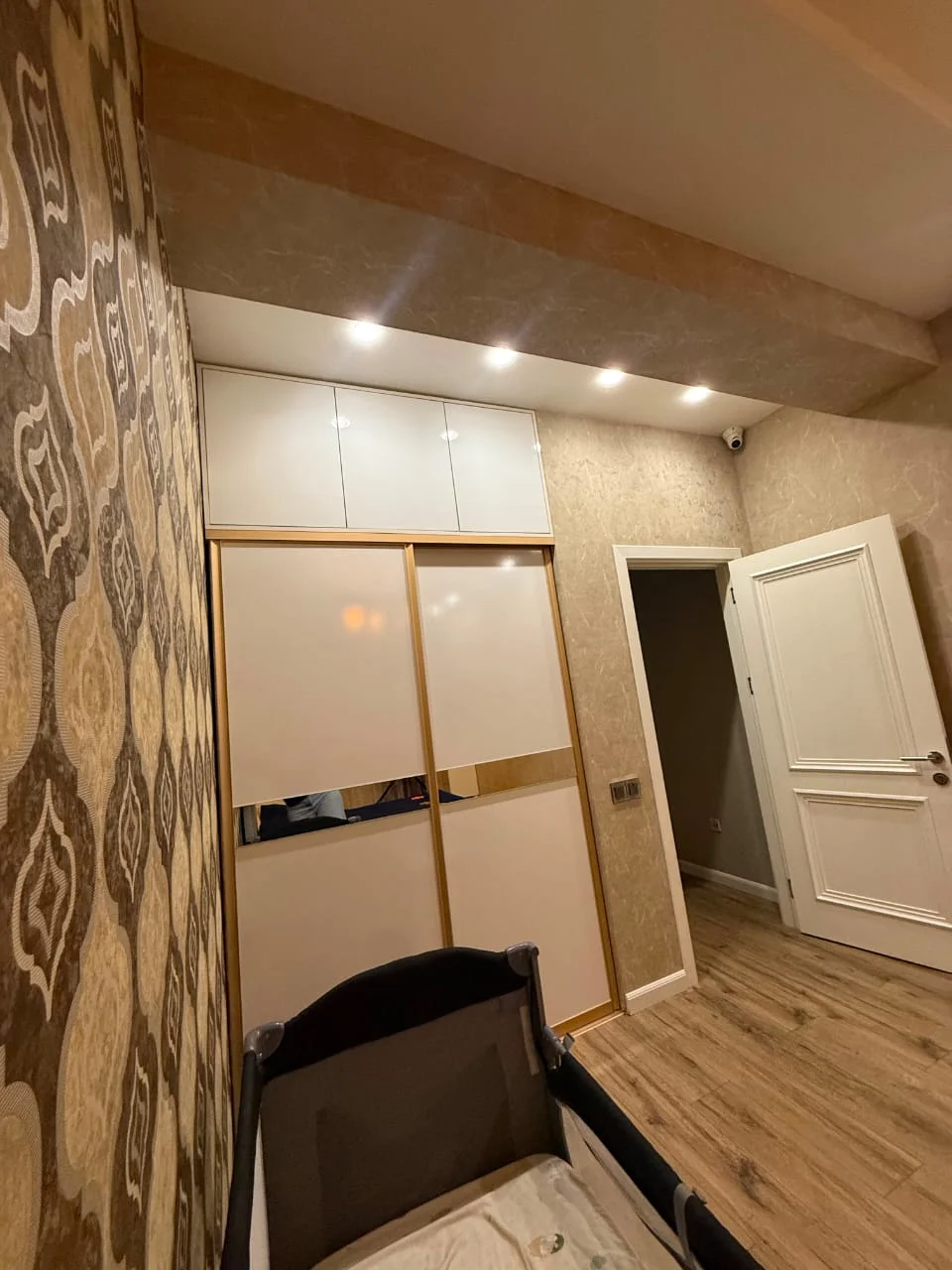 Kirayə 2 otaqlı Mənzil 100 m² Nəsimi r.