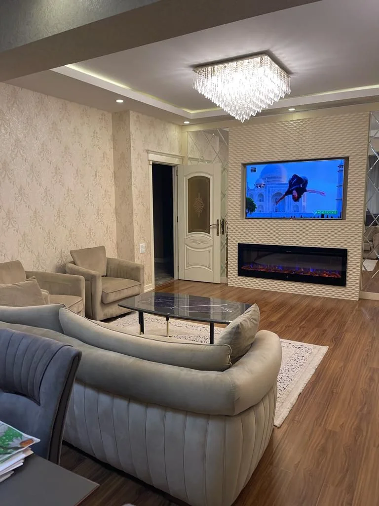 Kirayə 4 otaqlı Mənzil 190 m² Xətai r.