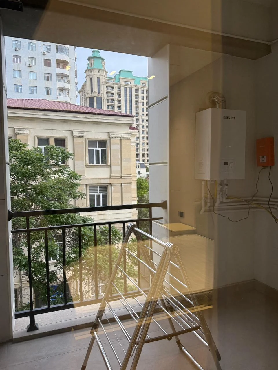 Kirayə 2 otaqlı Mənzil 85 m² Nəsimi r.