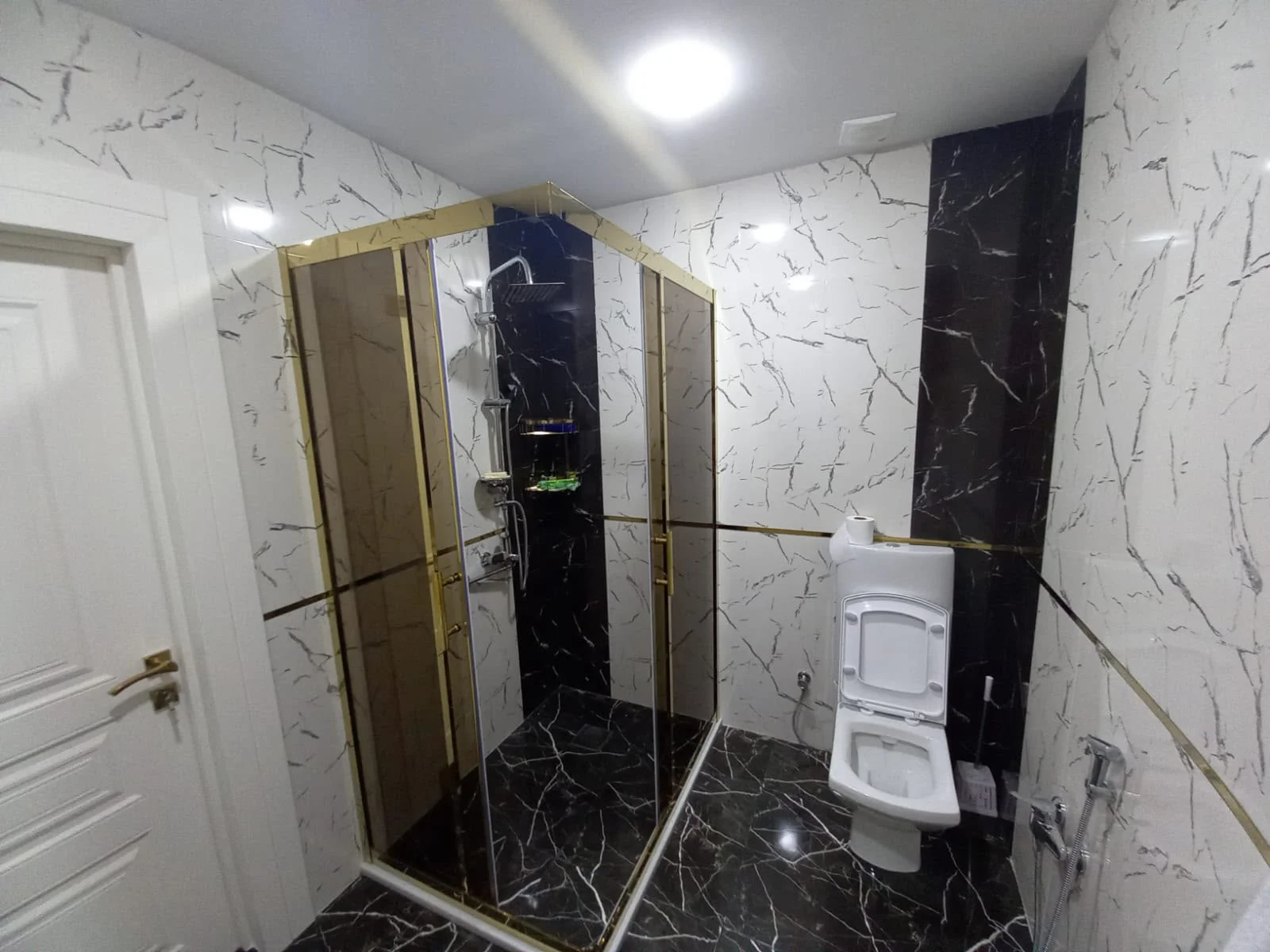 Kirayə 3 otaqlı Mənzil 176 m² Nərimanov r. – şəkil 15