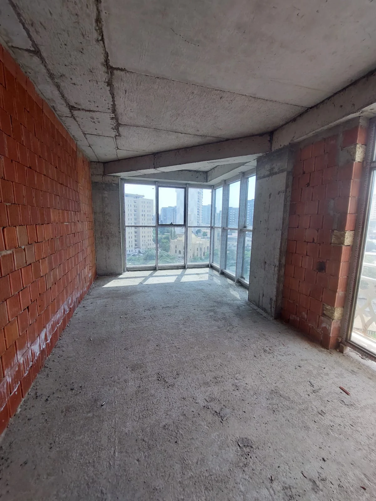 Satılır 3 otaqlı Mənzil 128 m² Nərimanov r.