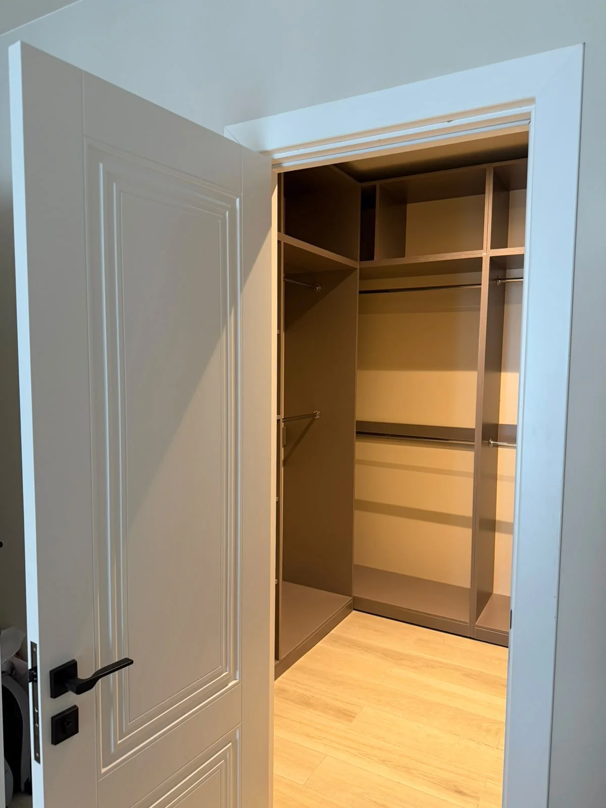 Kirayə 2 otaqlı Mənzil 97 m² Xətai r.