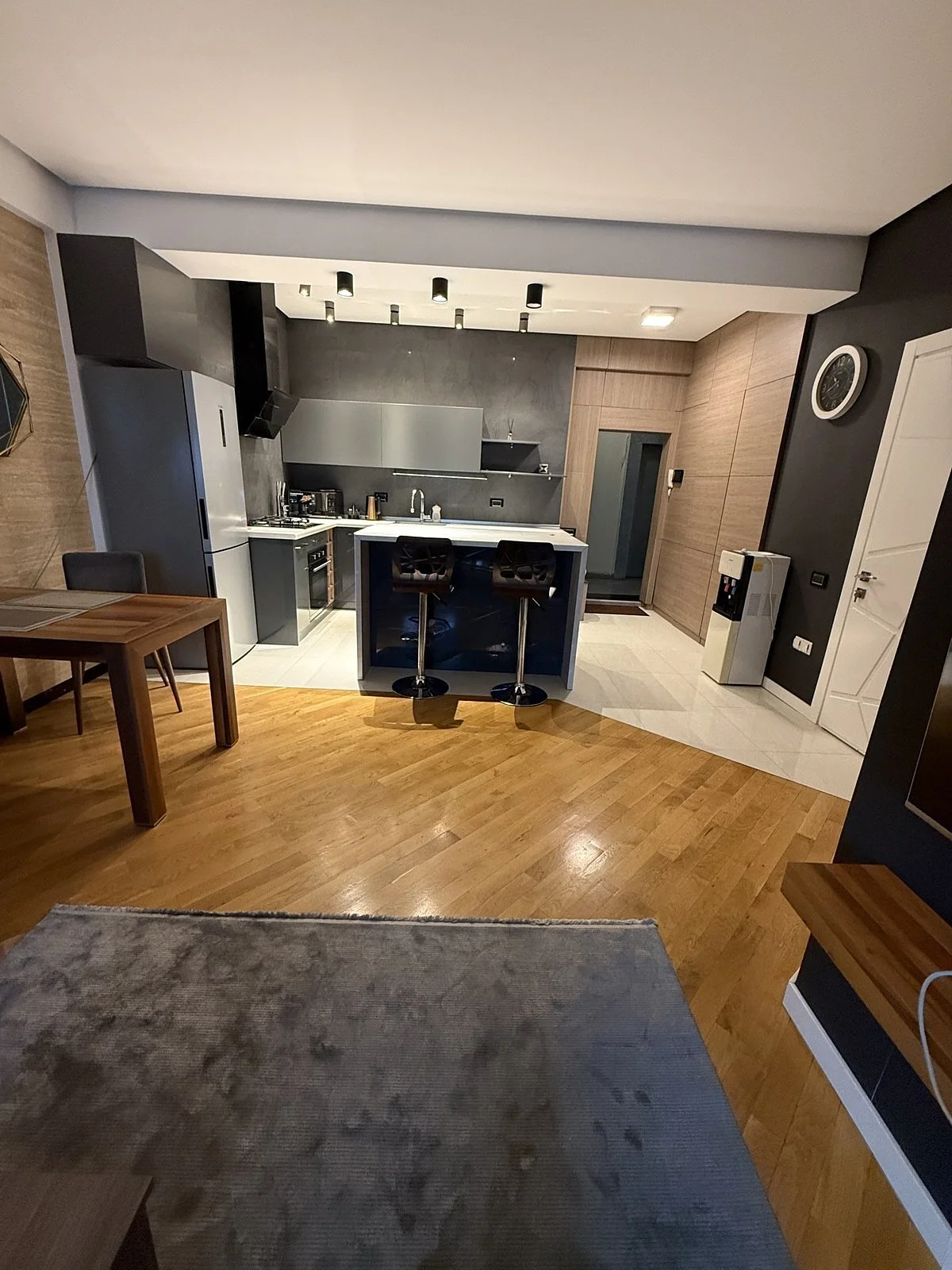 Kirayə 2 otaqlı Mənzil 65 m² Yasamal r. Nizami m. – şəkil 3
