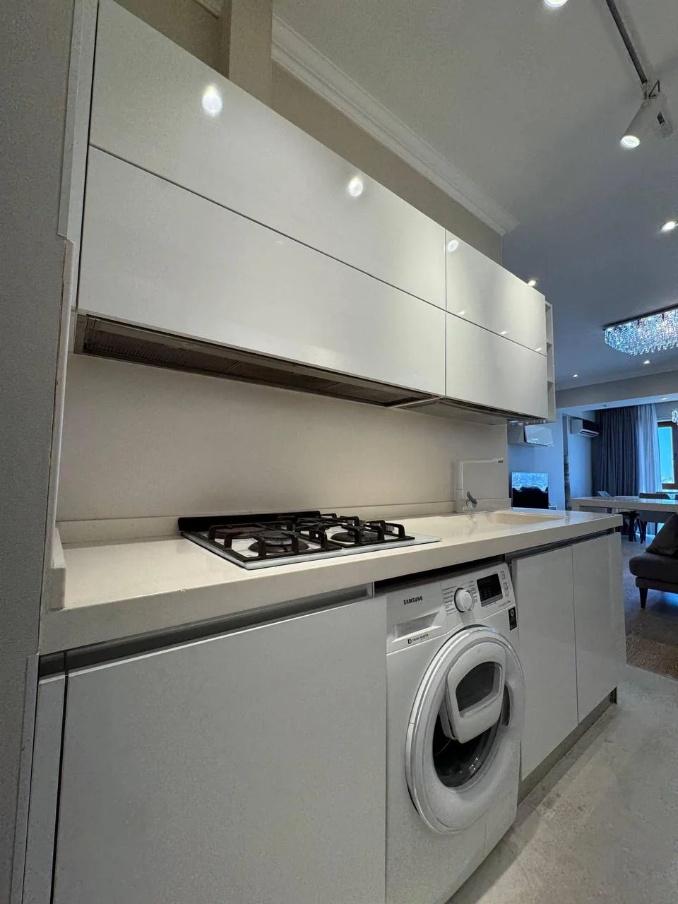 Kirayə 3 otaqlı Mənzil 119 m² Nəsimi r.