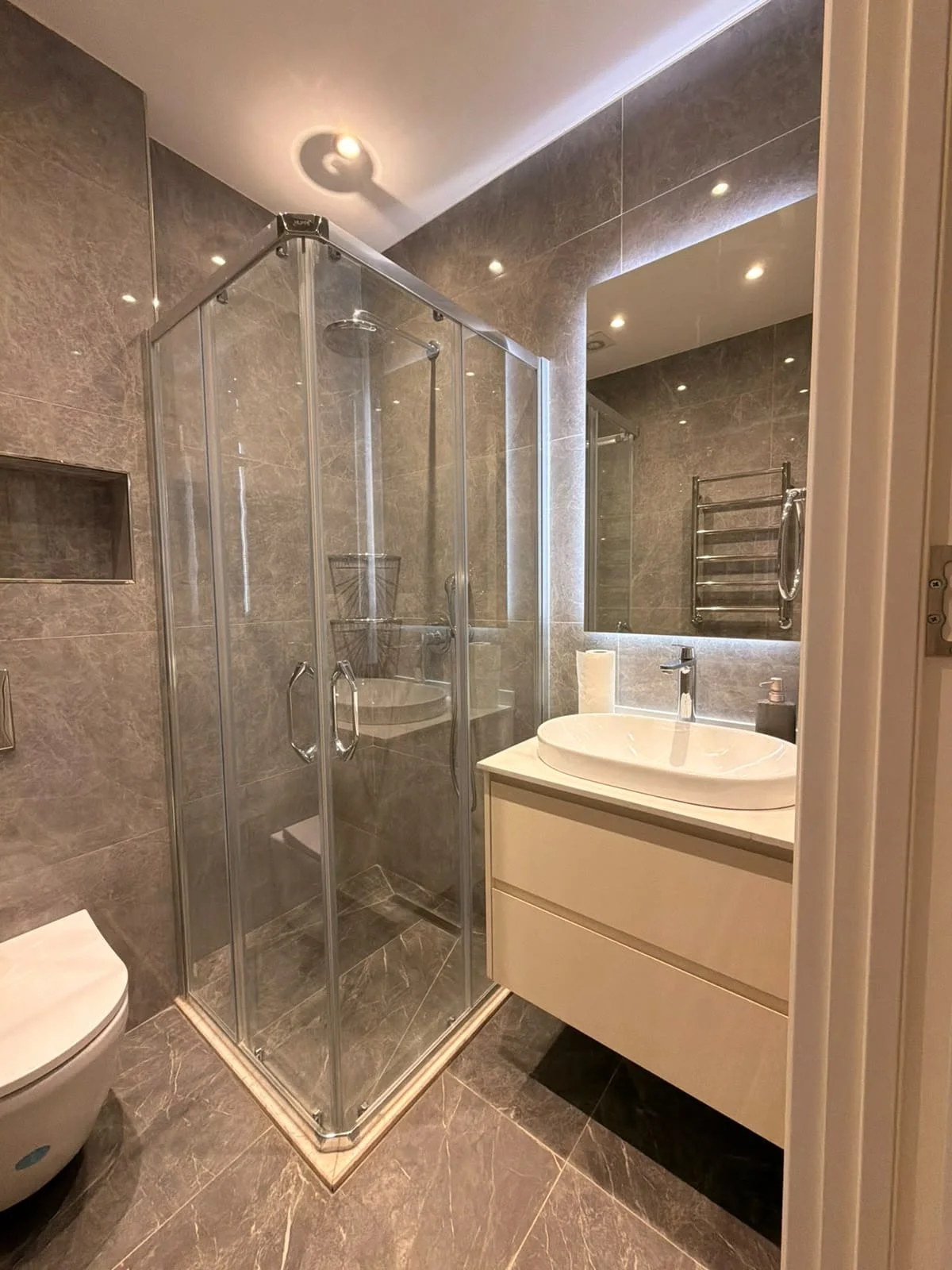 Kirayə 2 otaqlı Mənzil 70 m² Nərimanov r.