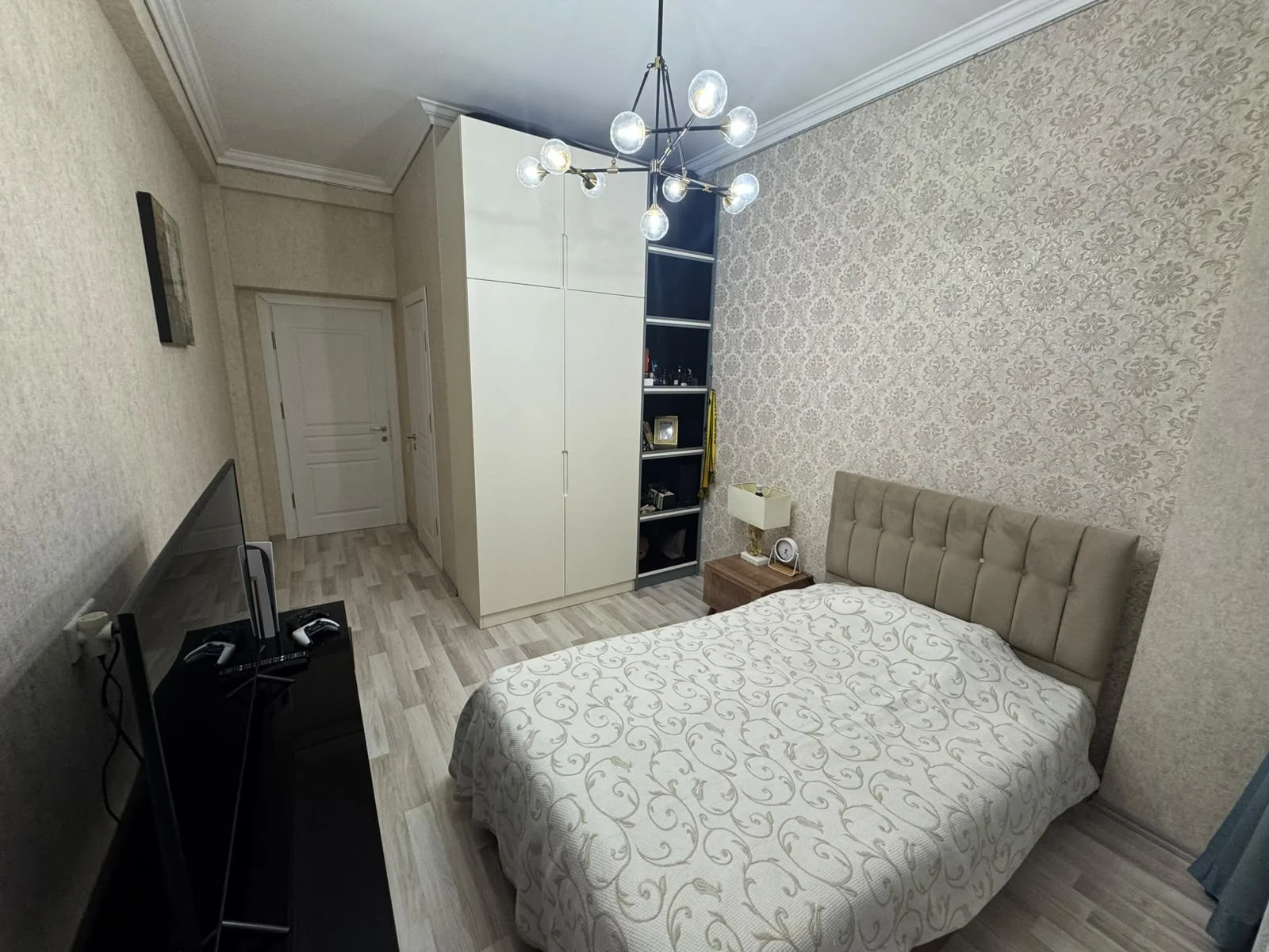 Kirayə 3 otaqlı Mənzil 120 m² Nəsimi r.
