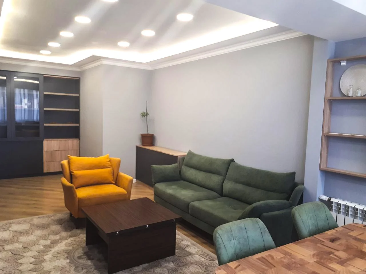 Kirayə 2 otaqlı Mənzil 75 m² Səbail r.