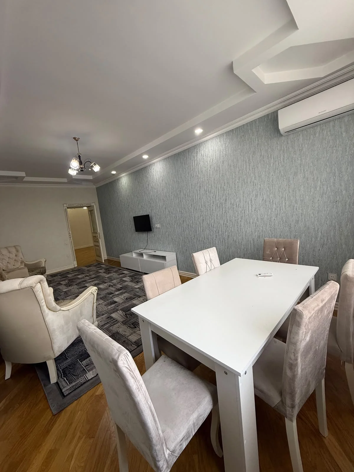 Kirayə 4 otaqlı Mənzil 140 m² Yasamal r. – şəkil 7