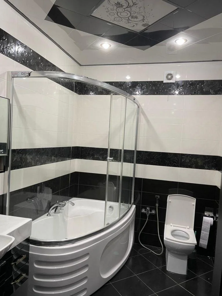 Kirayə 4 otaqlı Mənzil 175 m² Nərimanov r.