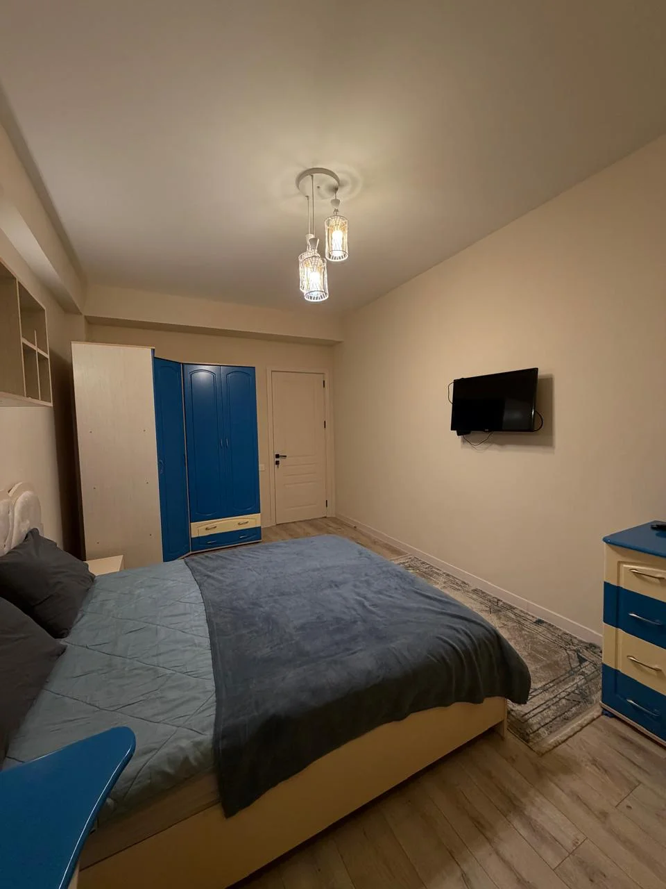Kirayə 3 otaqlı Mənzil 110 m² Xətai r.