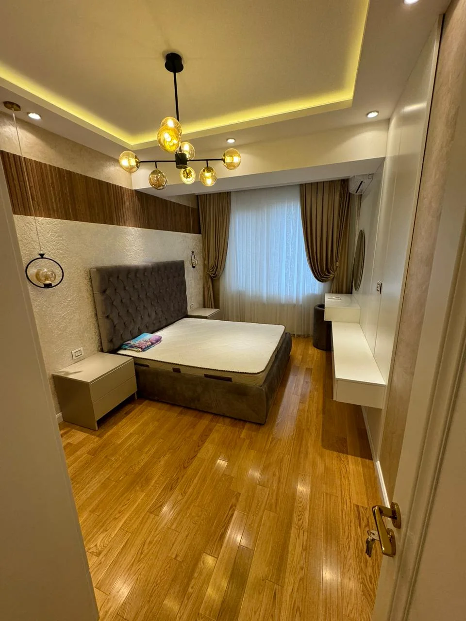 Kirayə 3 otaqlı Mənzil 110 m² Nərimanov r.