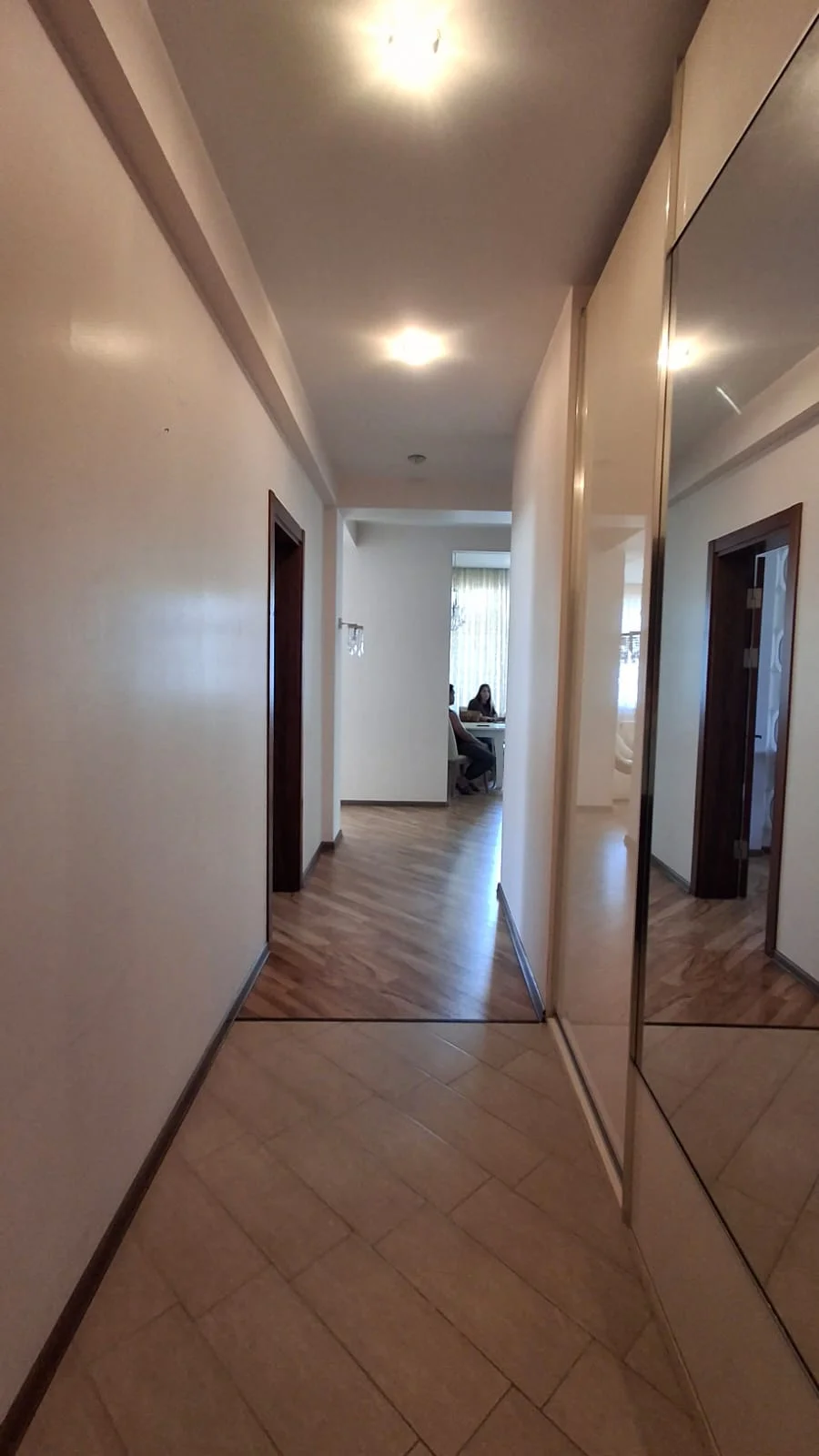 Kirayə 4 otaqlı Mənzil 200 m² Yasamal r. – şəkil 13