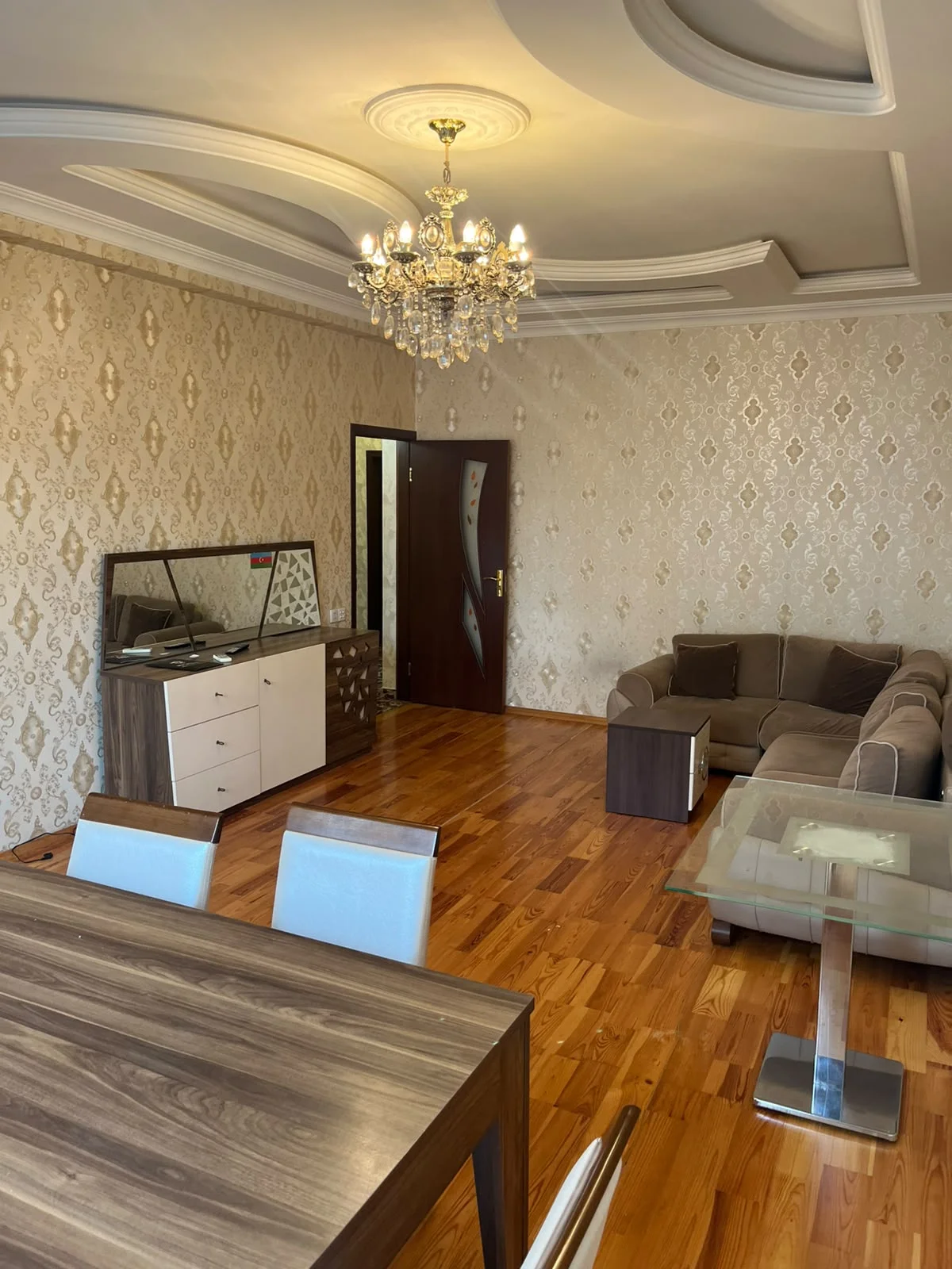 Kirayə 3 otaqlı Mənzil 105 m² Xətai r. Şah İsmayıl Xətai m. – şəkil 1