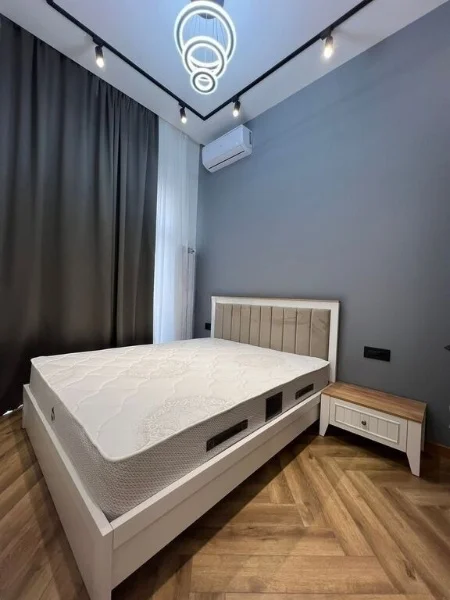 Kirayə 2 otaqlı Mənzil 60 m² Nəsimi r. – şəkil 1