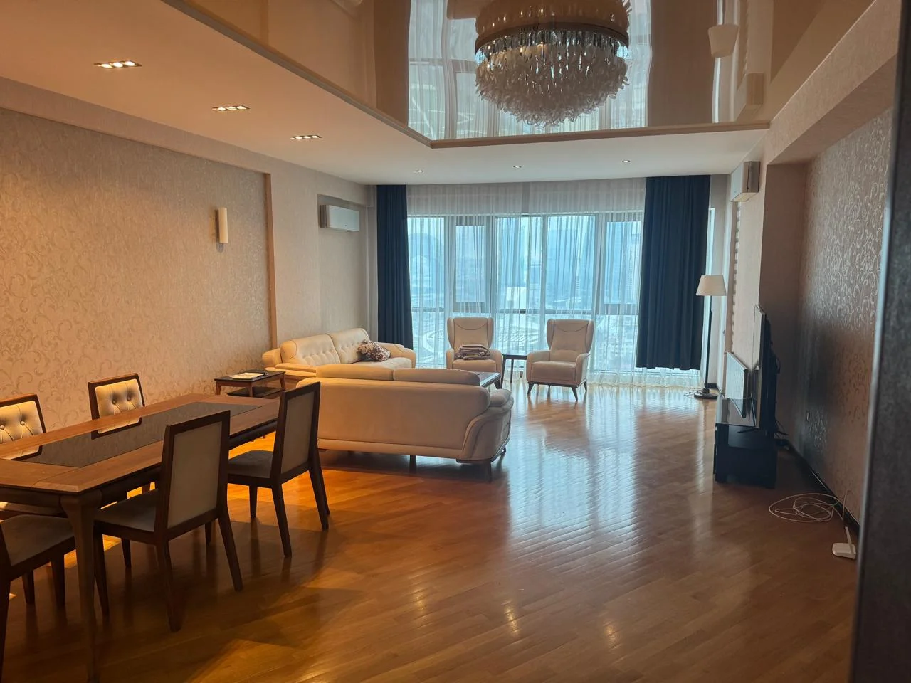 Kirayə 3 otaqlı Mənzil 250 m² Xətai r. Ağ şəhər q. Şah İsmayıl Xətai m. – şəkil 1
