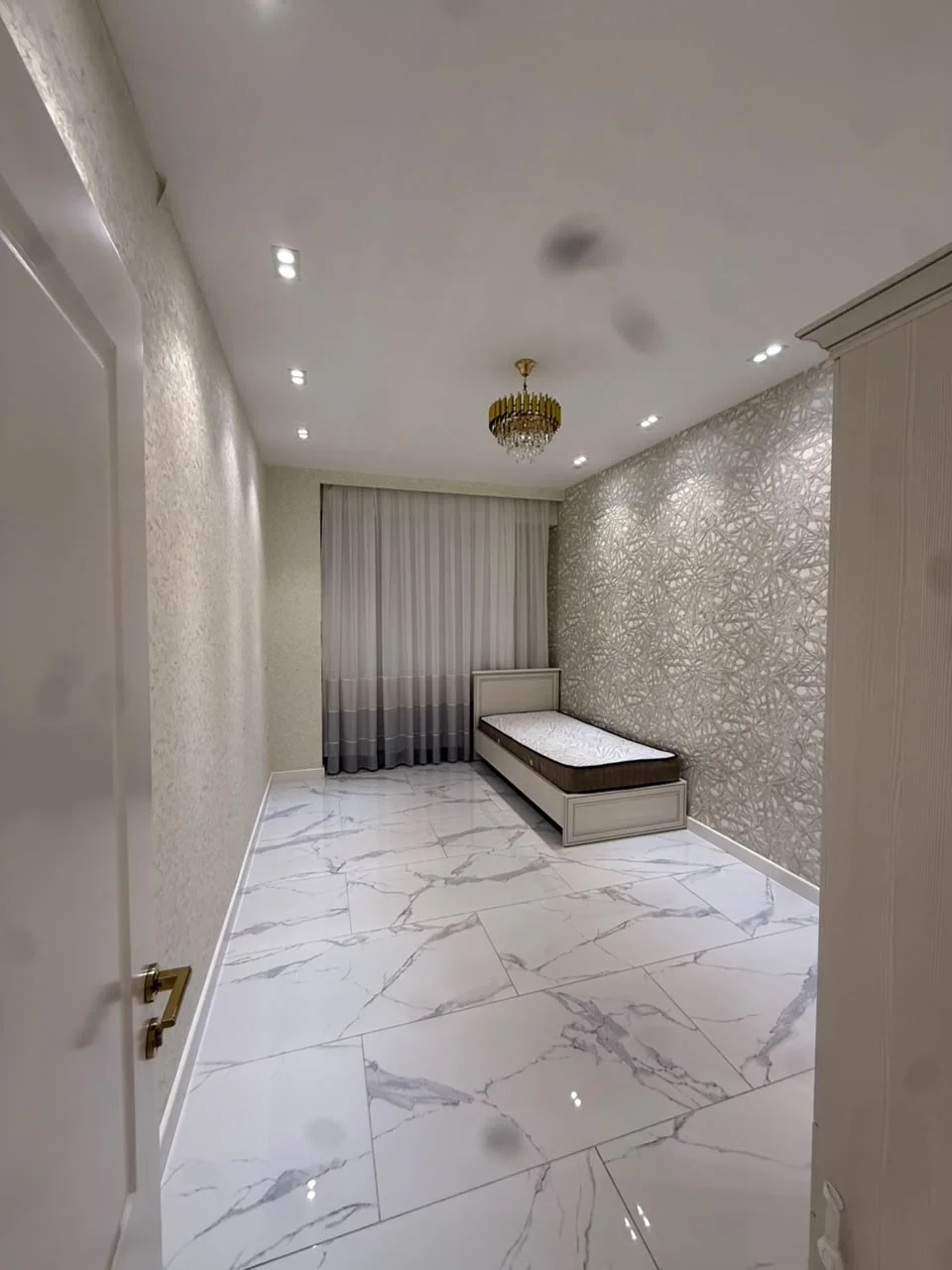 Kirayə 3 otaqlı Mənzil 150 m² Yasamal r.