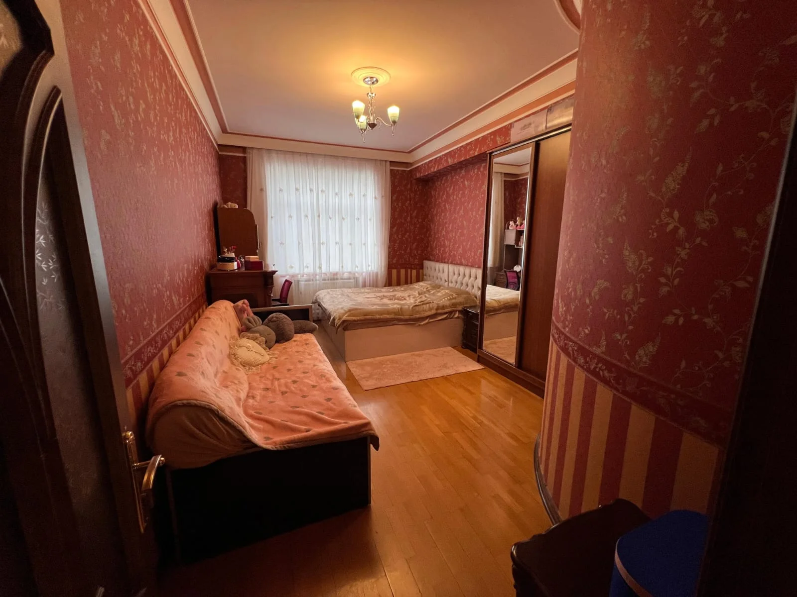Kirayə 4 otaqlı Mənzil 185 m² Yasamal r.