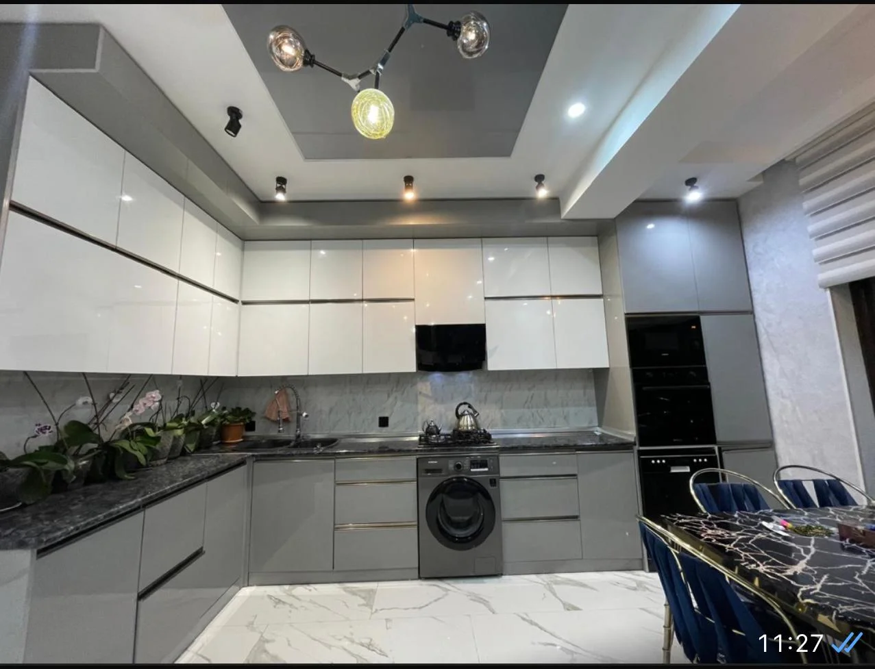 Kirayə 3 otaqlı Mənzil 135 m² Yasamal r. İnşaatçılar m. – şəkil 6