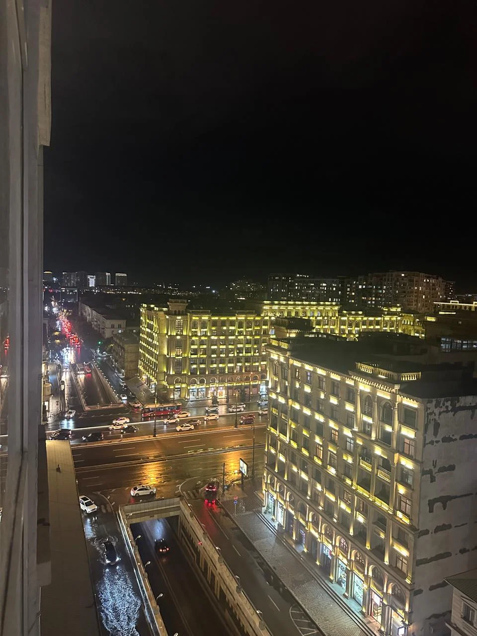 DƏNİZ VƏ ŞƏHƏR MƏNZƏRƏLİ MENZIL