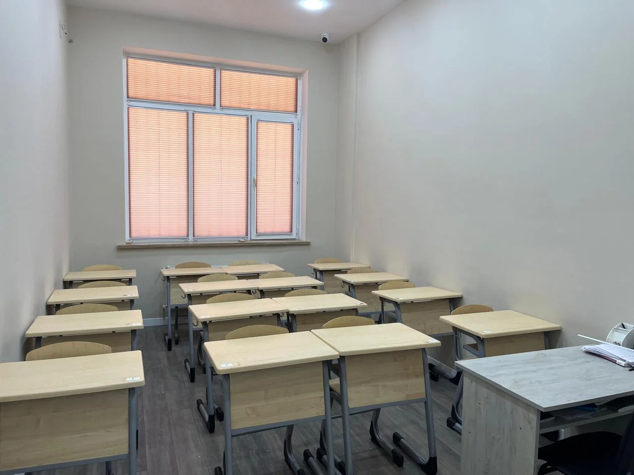İcarəyə verilir obyekt 265 m²