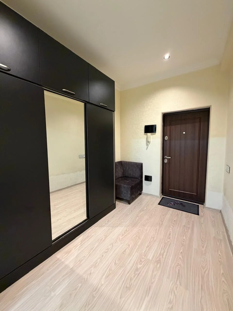 Kirayə 3 otaqlı Mənzil 130 m² Yasamal r. Yeni Yasamal q. – şəkil 9